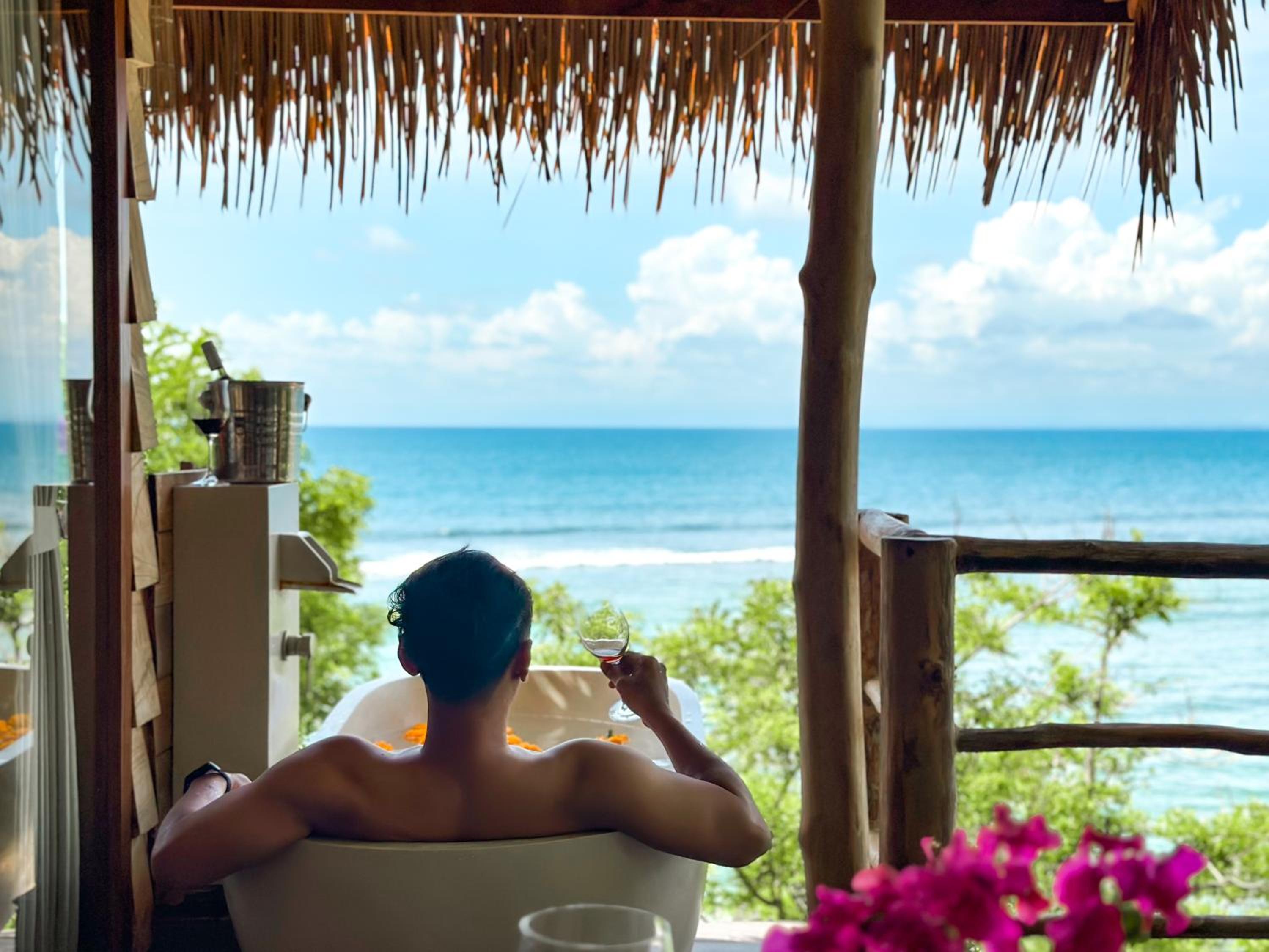 Suite with Sea View - Photo 2