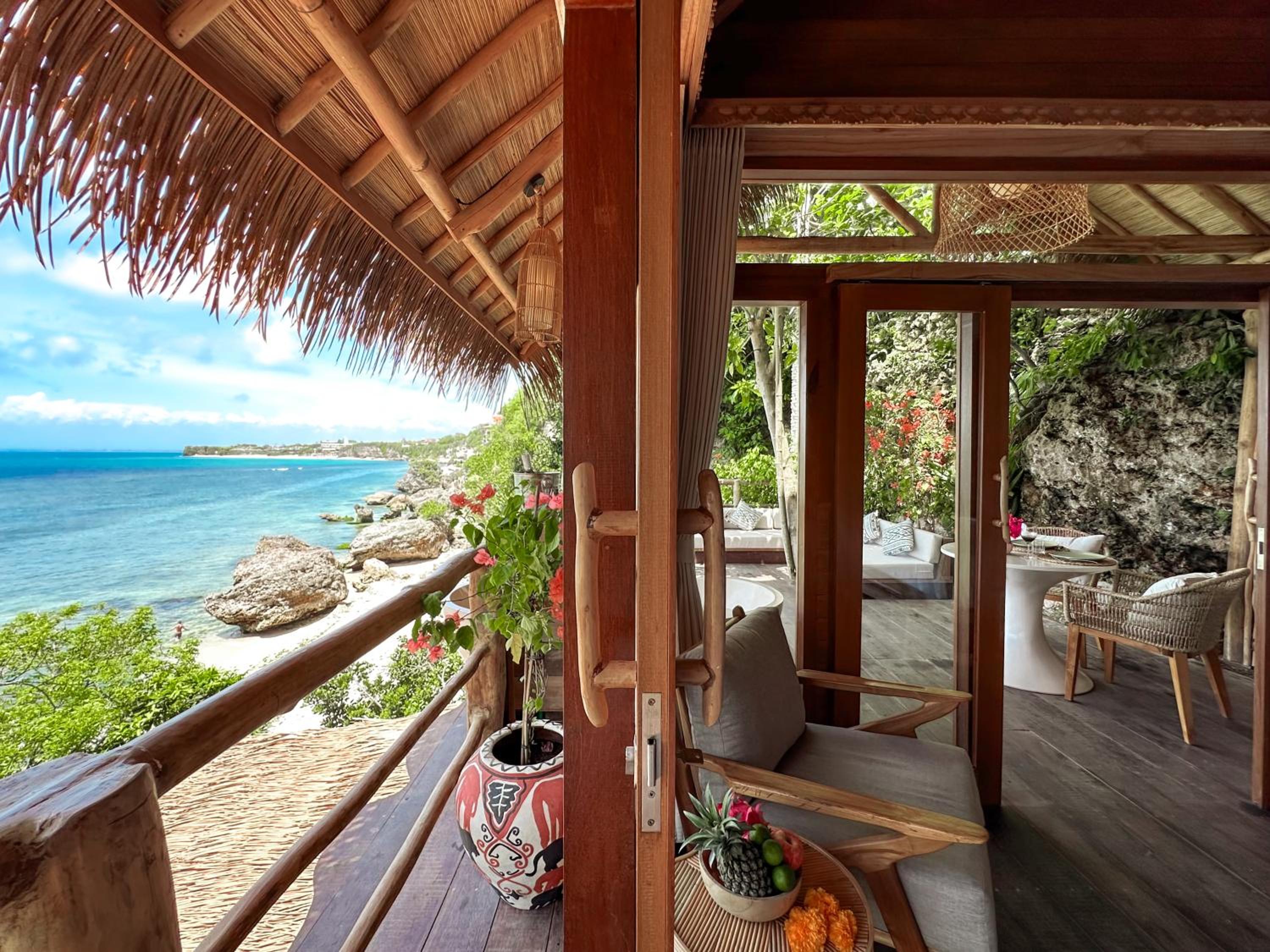 Suite with Sea View - Photo 3