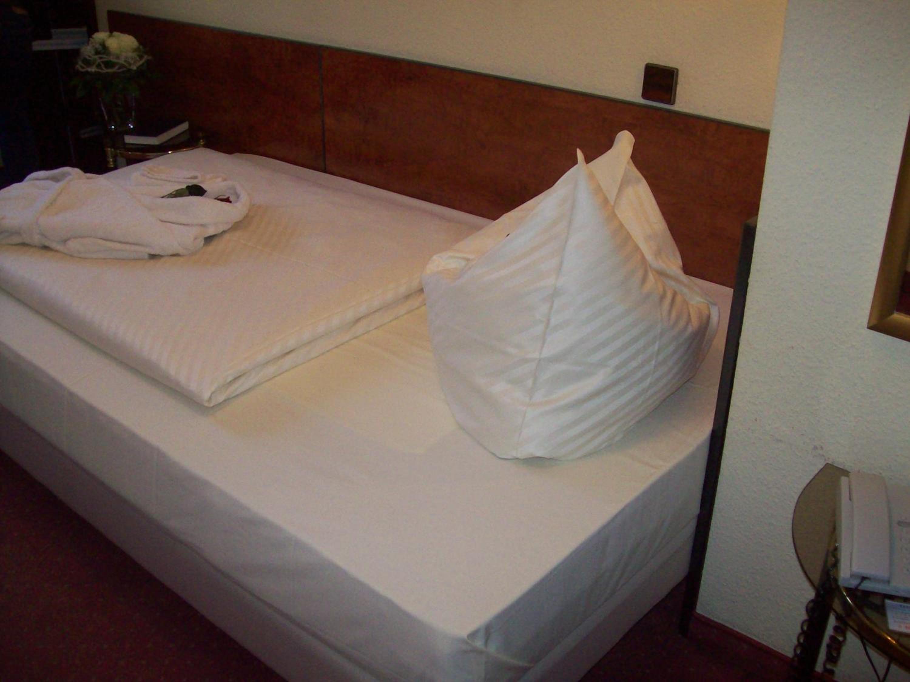 Standard Single Room