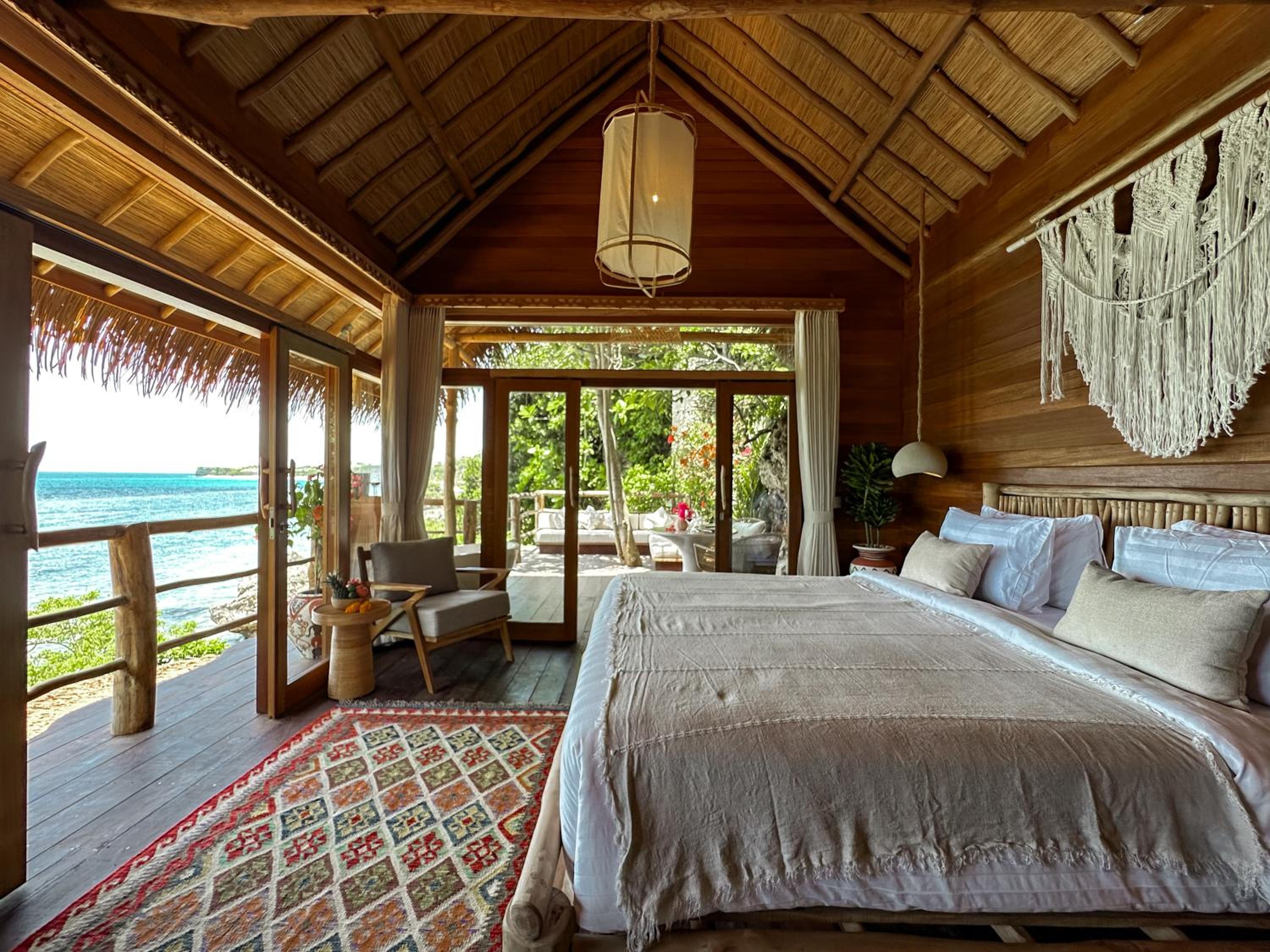 Suite with Sea View - Photo 9