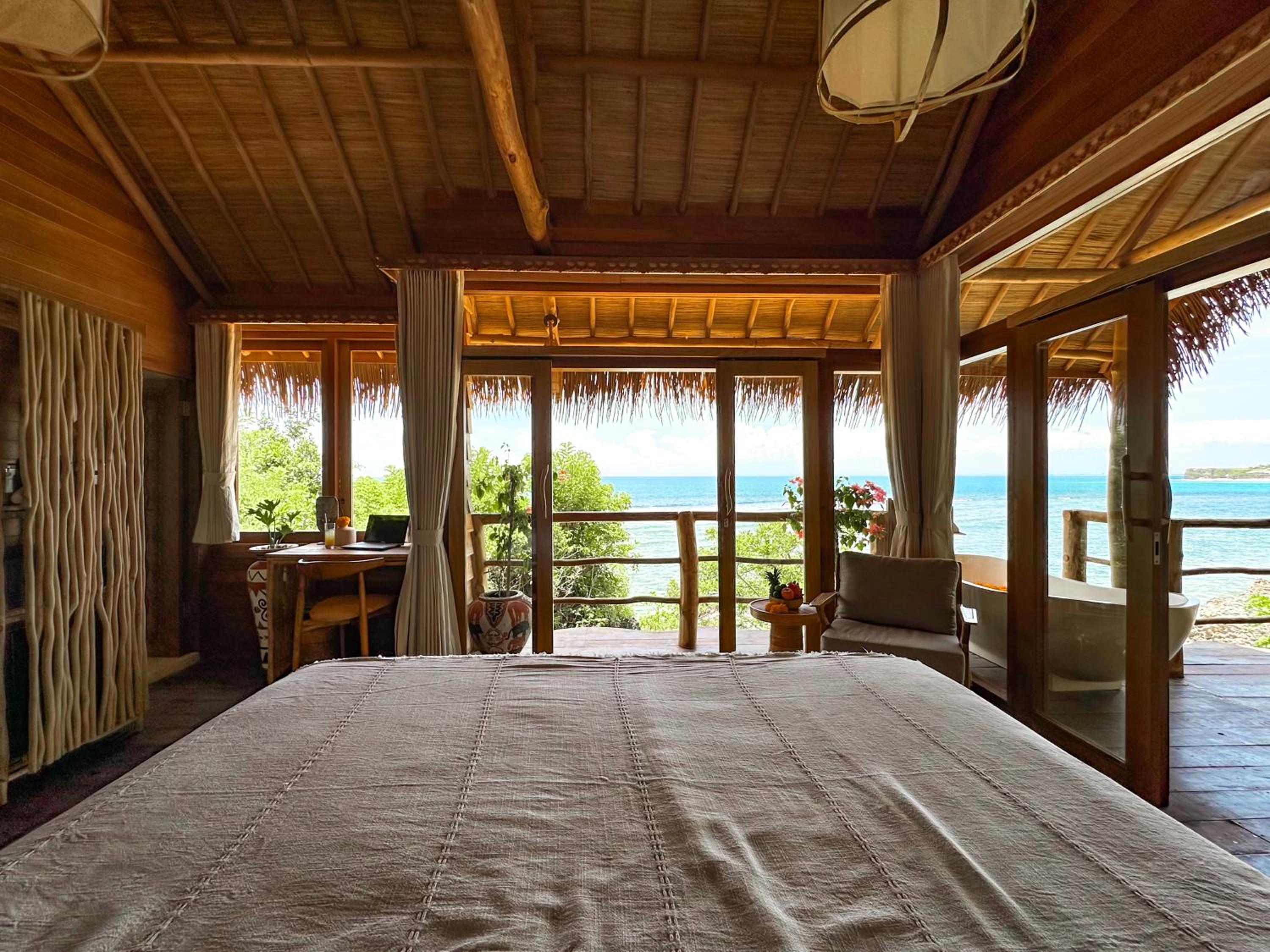 Suite with Sea View - Photo 30