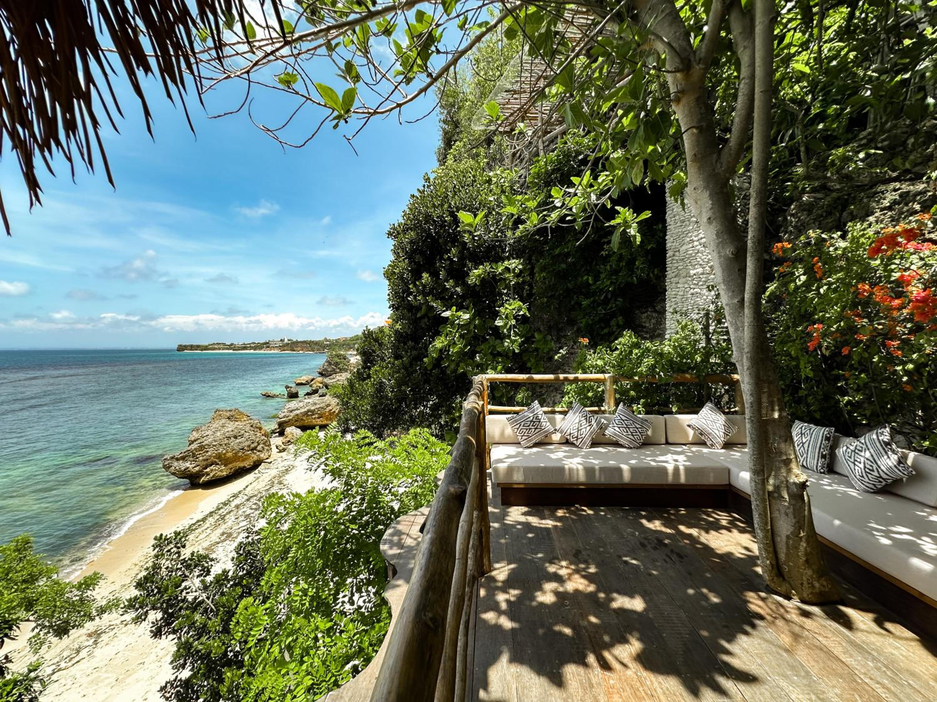 Suite with Sea View - Photo 4