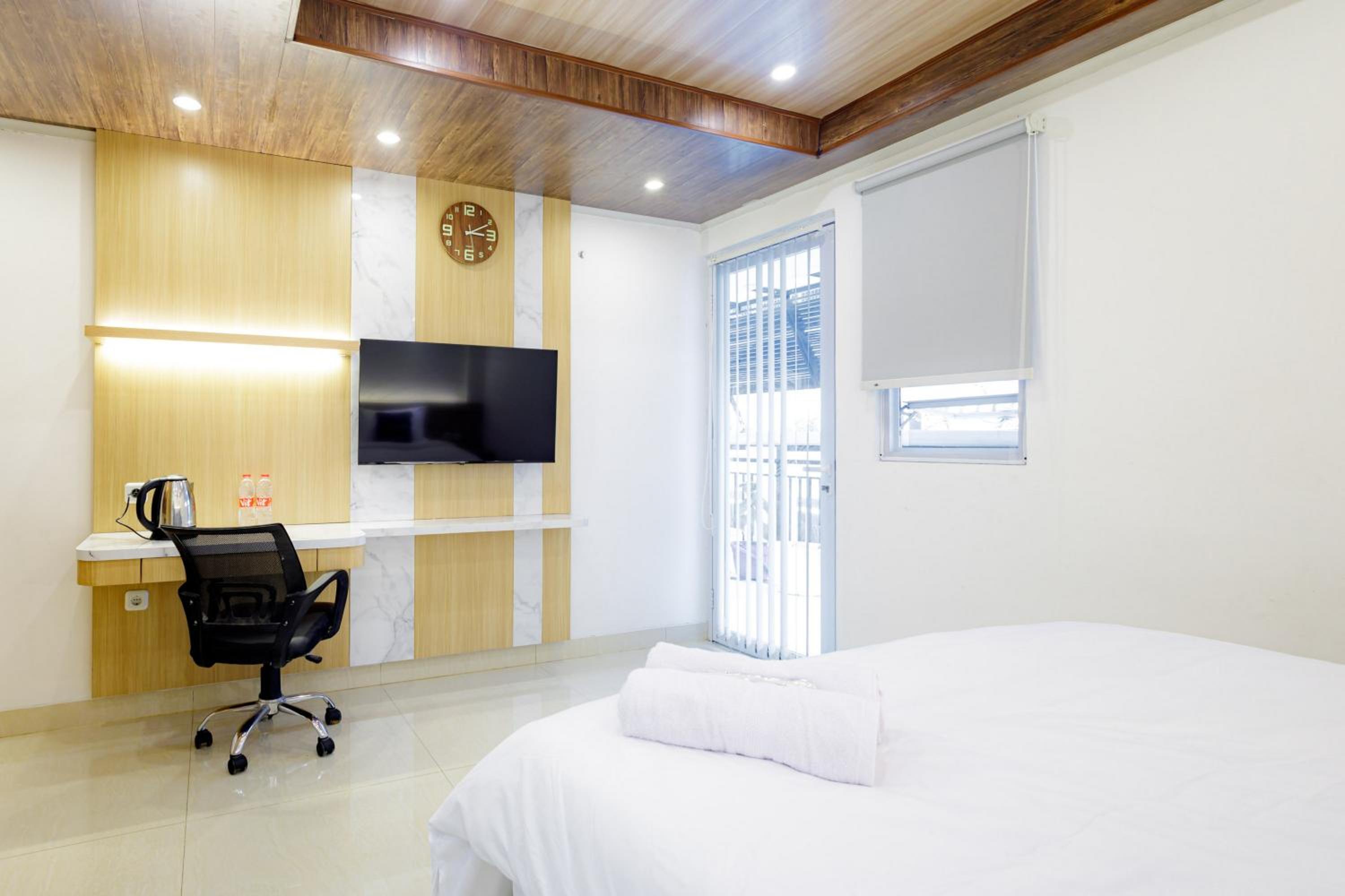 Deluxe Double Room - Photo 8