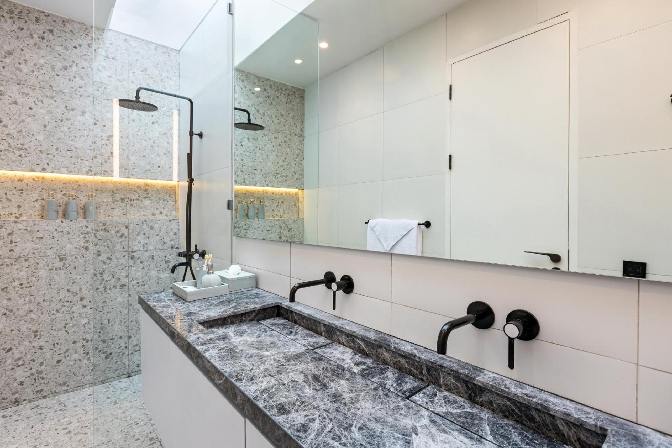 One-bedroom Townhouse 2 with Plunge Pool - Photo 11