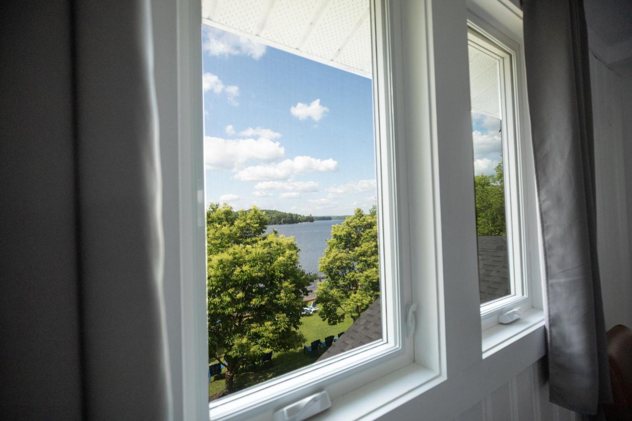 King Inn Room with Lake View photo 2