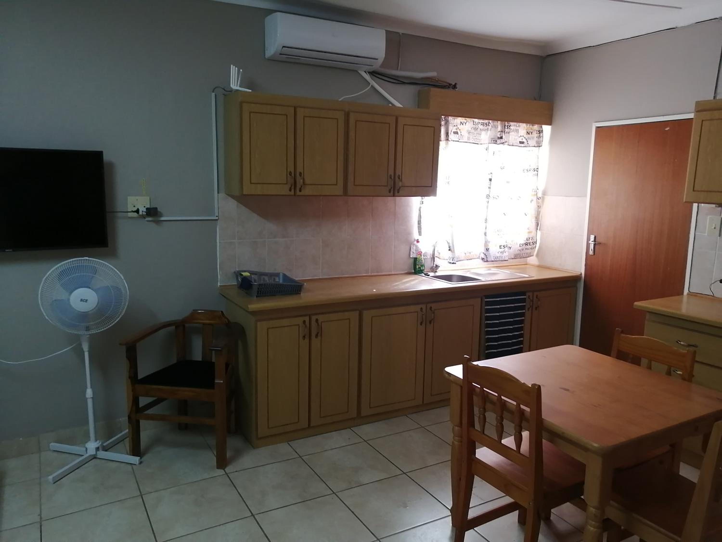 Twin/Double Room - Photo 3