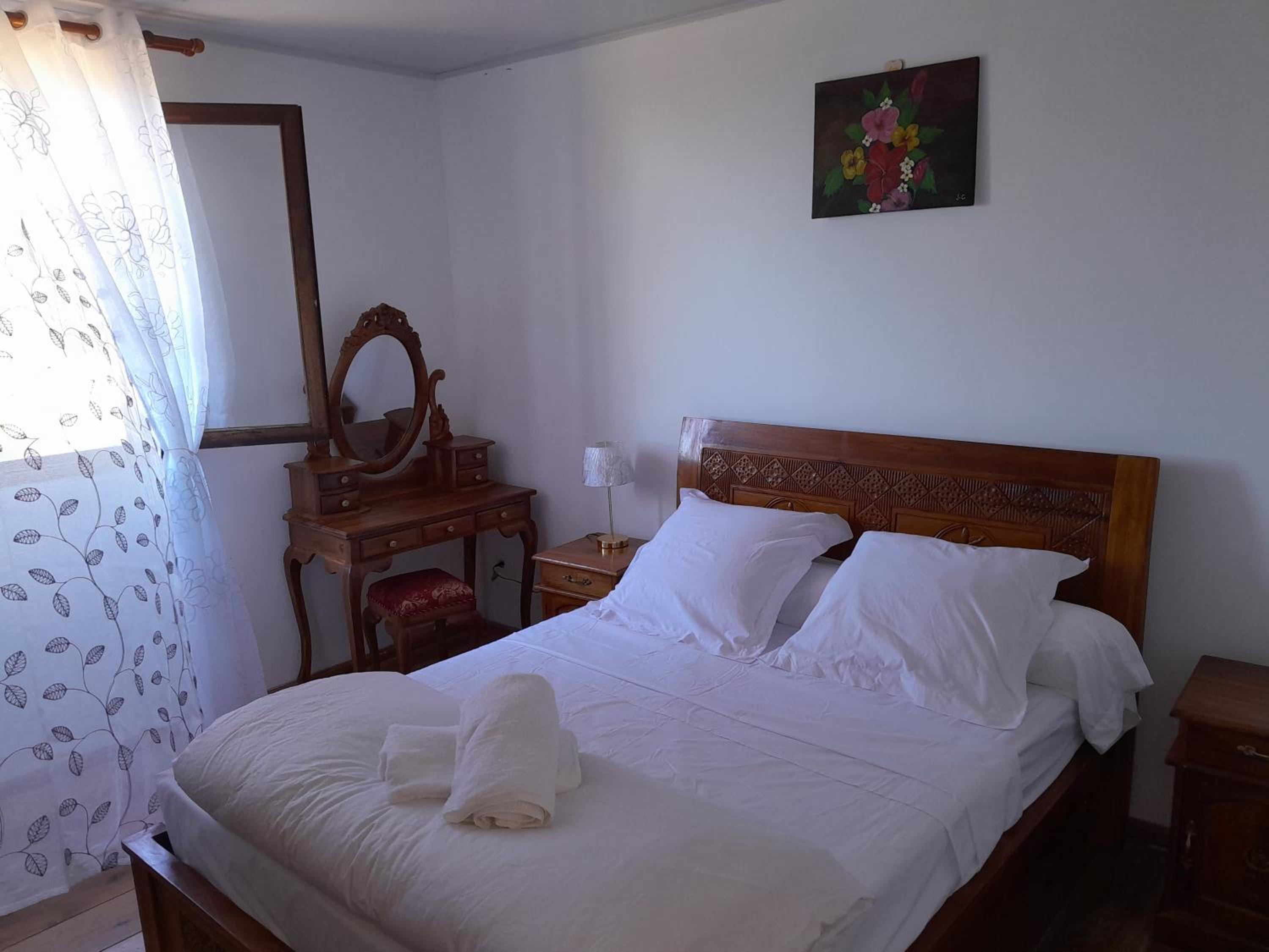 Four-Bedroom House photo 1