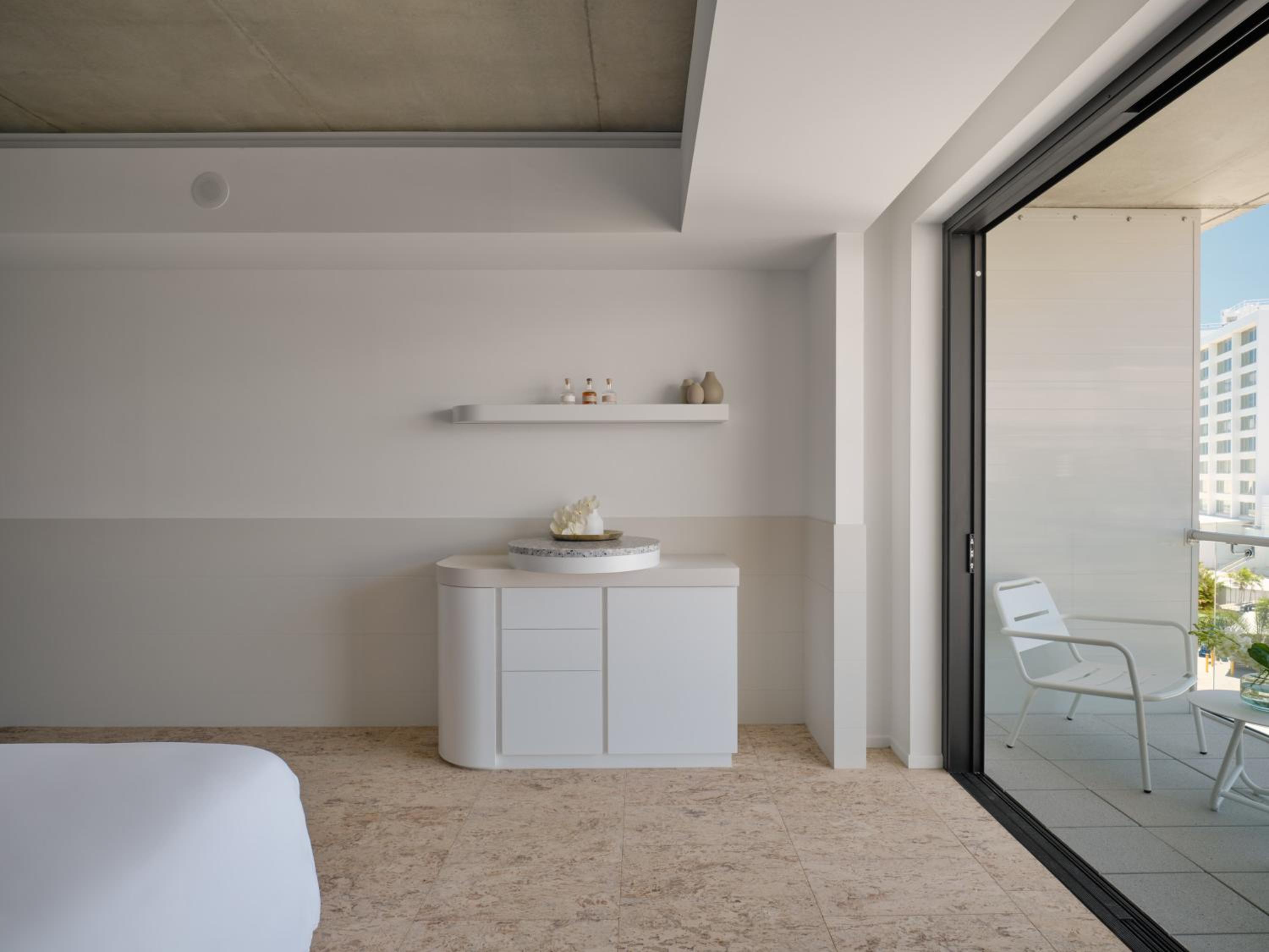 Marina King Room photo 3