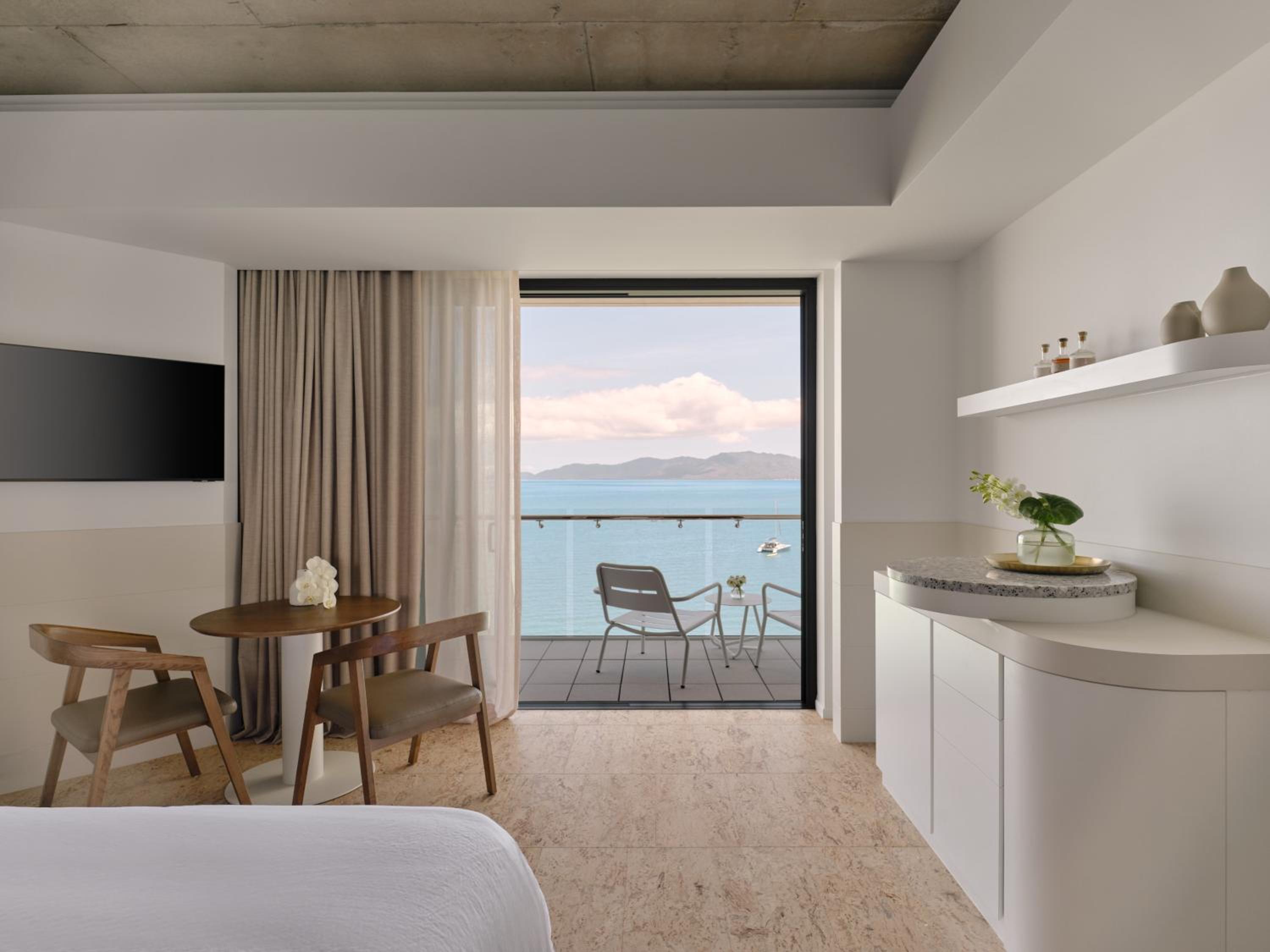 Ocean Accessible King or Twin Room photo 2