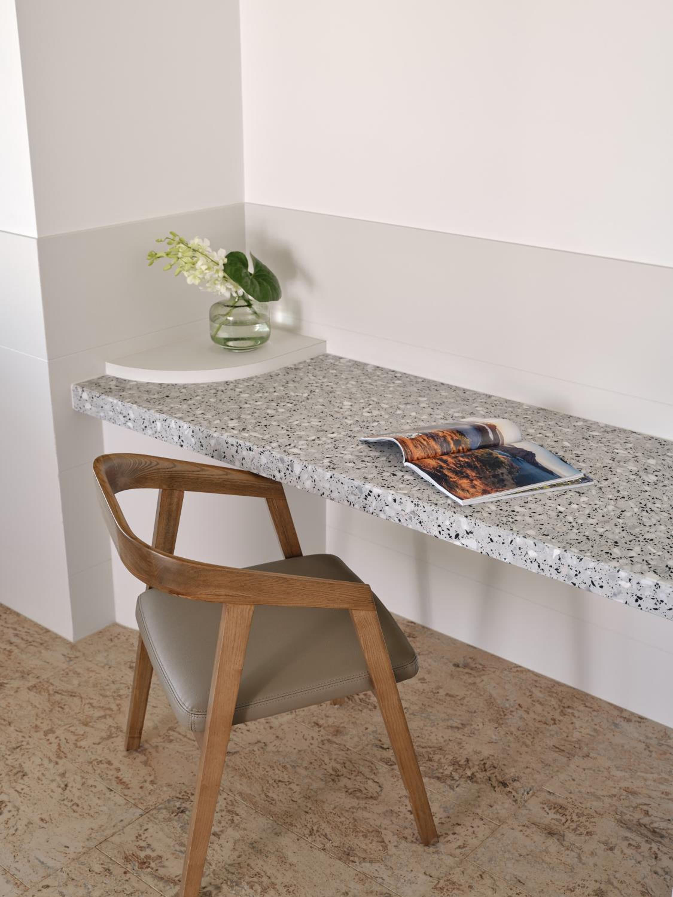 Corner Suite photo 2