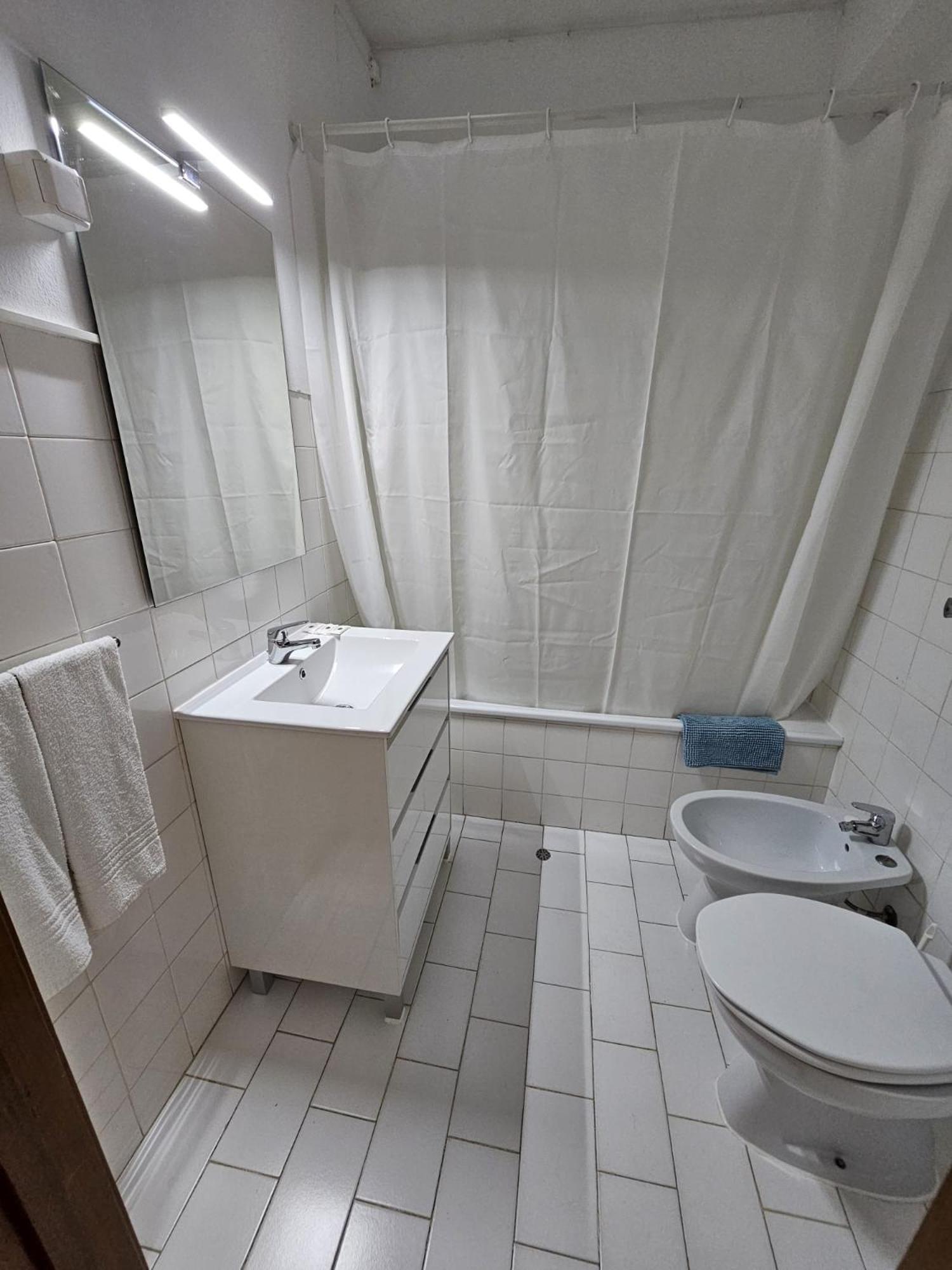 Triple Room with Private Bathroom photo 3