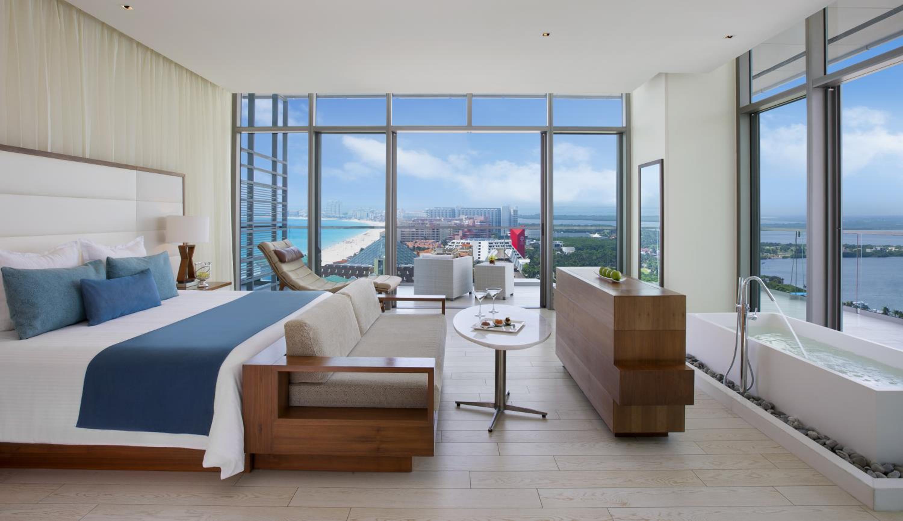 Preferred Club Honeymoon Suite Ocean View - Photo 1