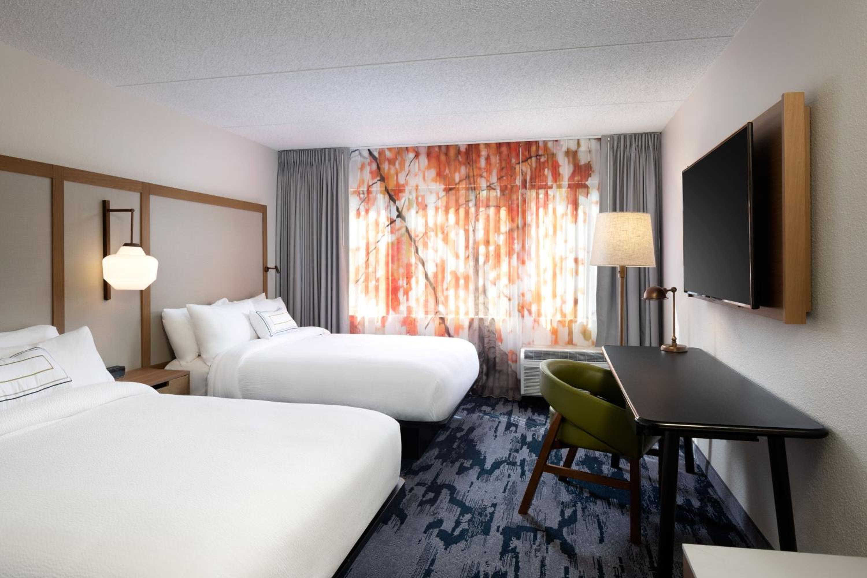 Queen Room with Two Queen Beds - Hearing Accessible - Photo 1