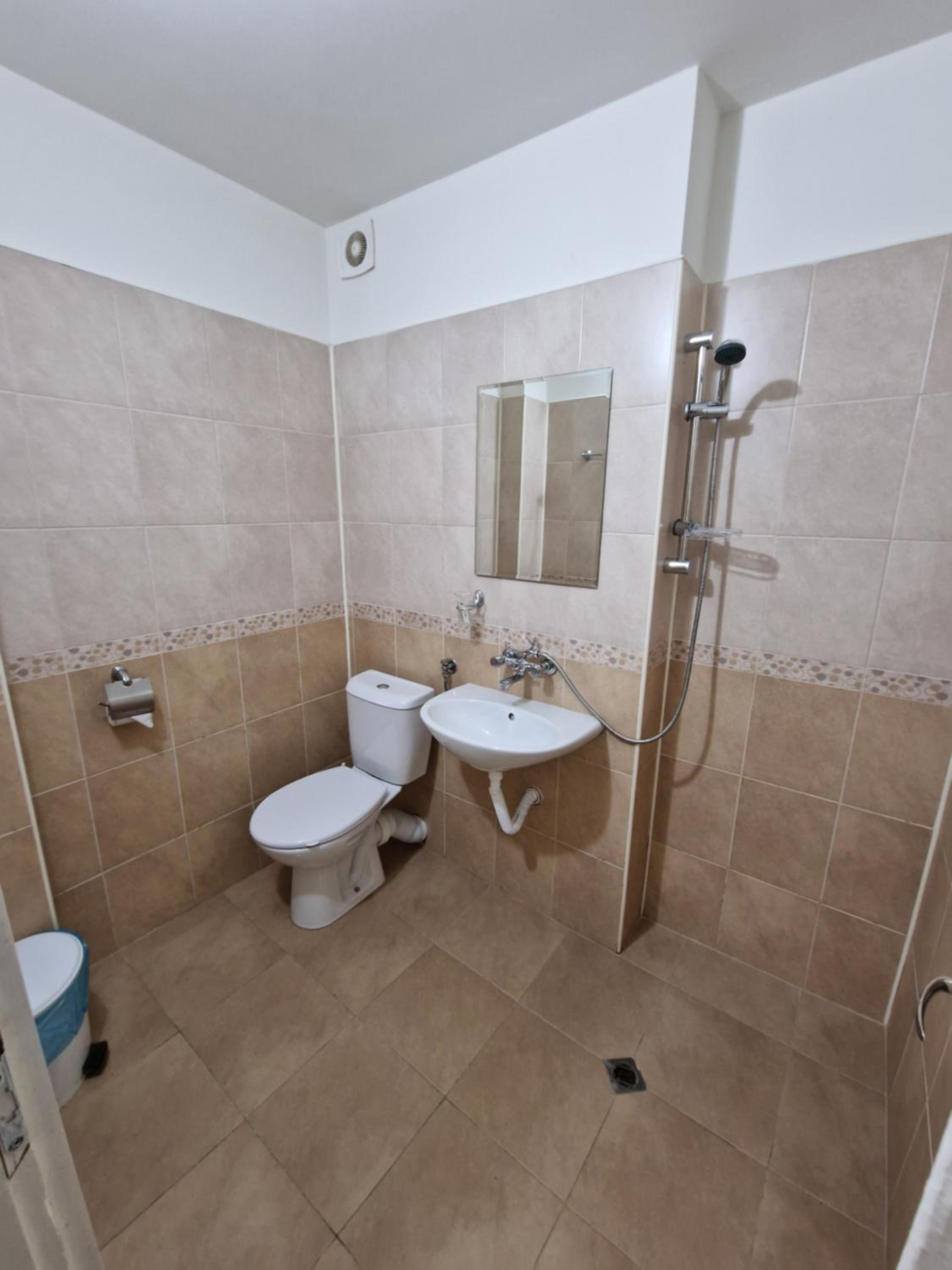 Twin Room - Photo 2