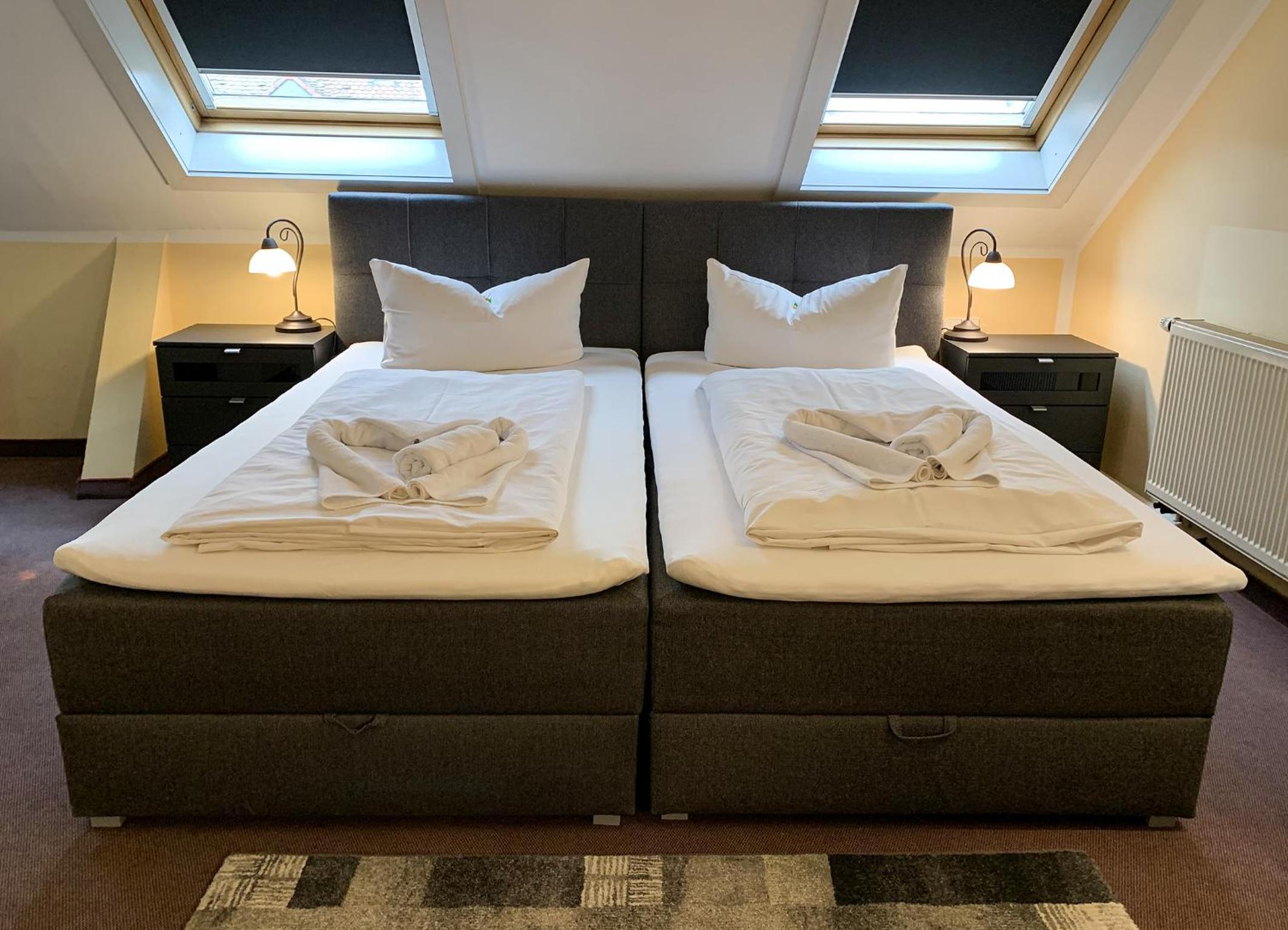 Triple Room with Private Bathroom - Photo 1
