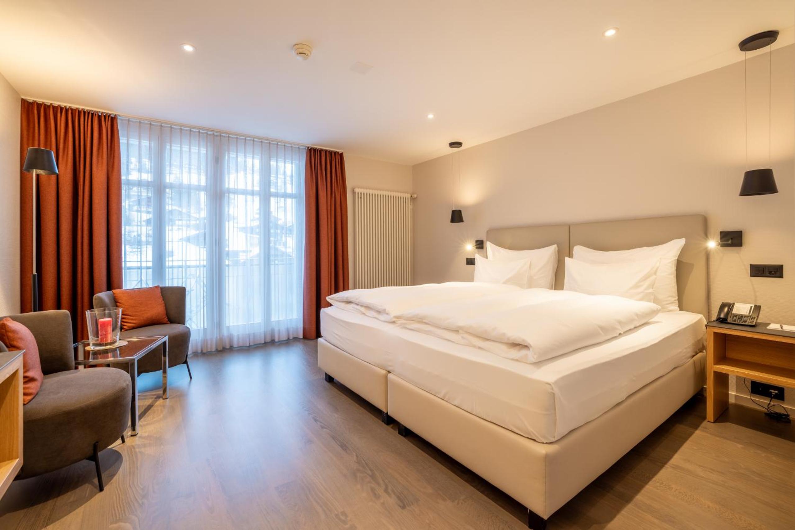 Classic Double or Twin Room - Garden View with A/C - Photo 1