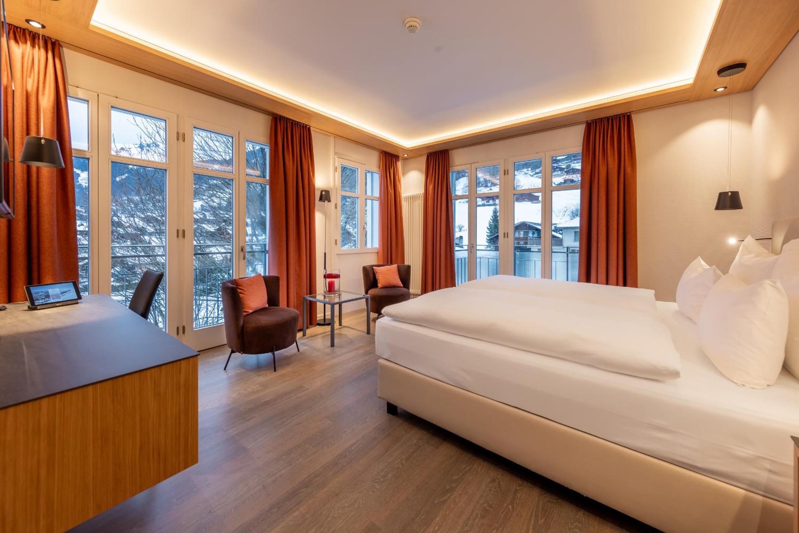 Classic Double or Twin Room - Garden View with A/C - Photo 6