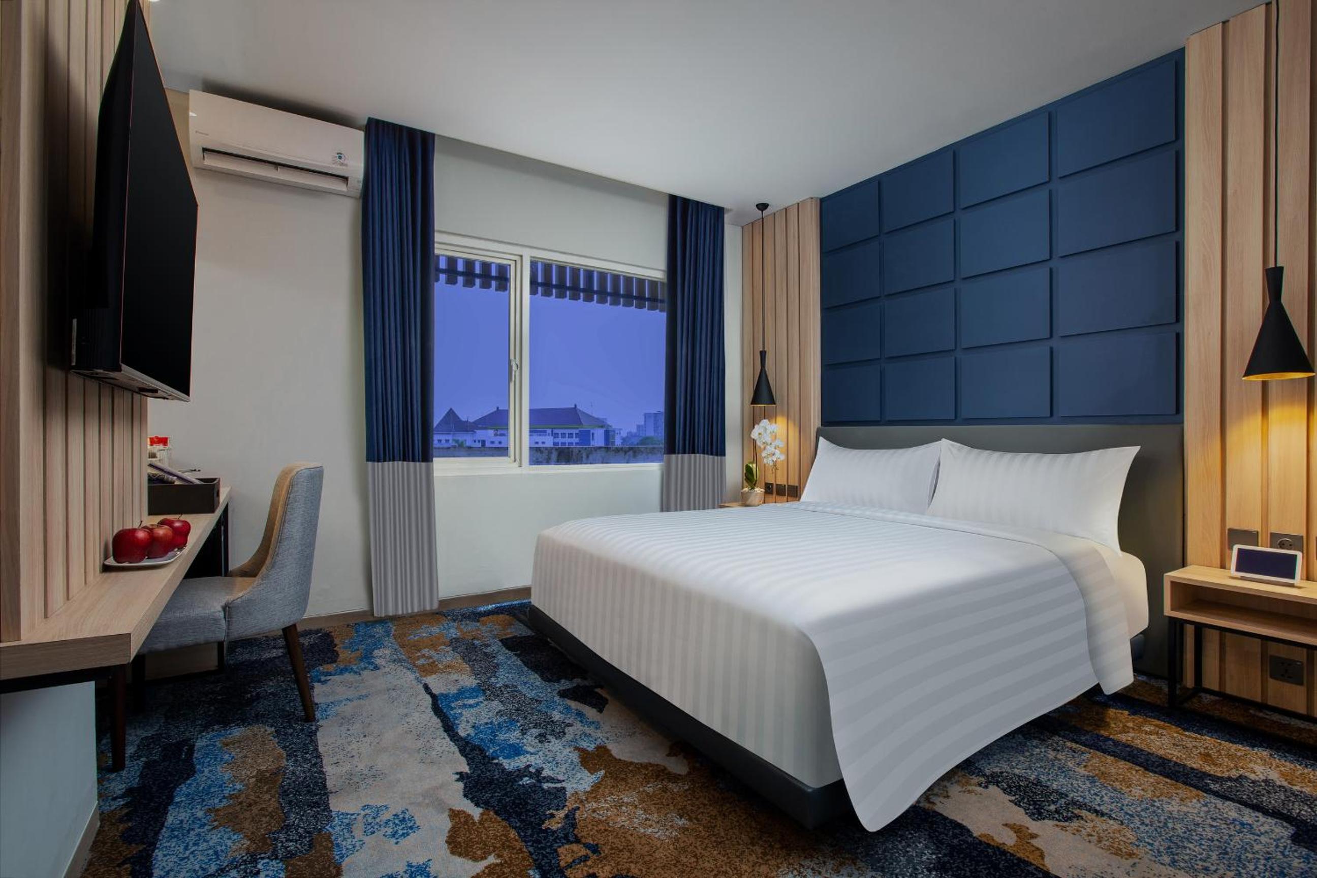 Deluxe Room - Photo 5