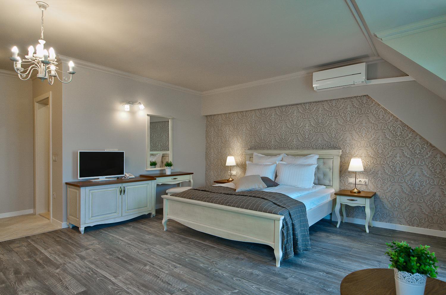 Double room with Partial Sea view (3 Adults + 0 Children) photo 2