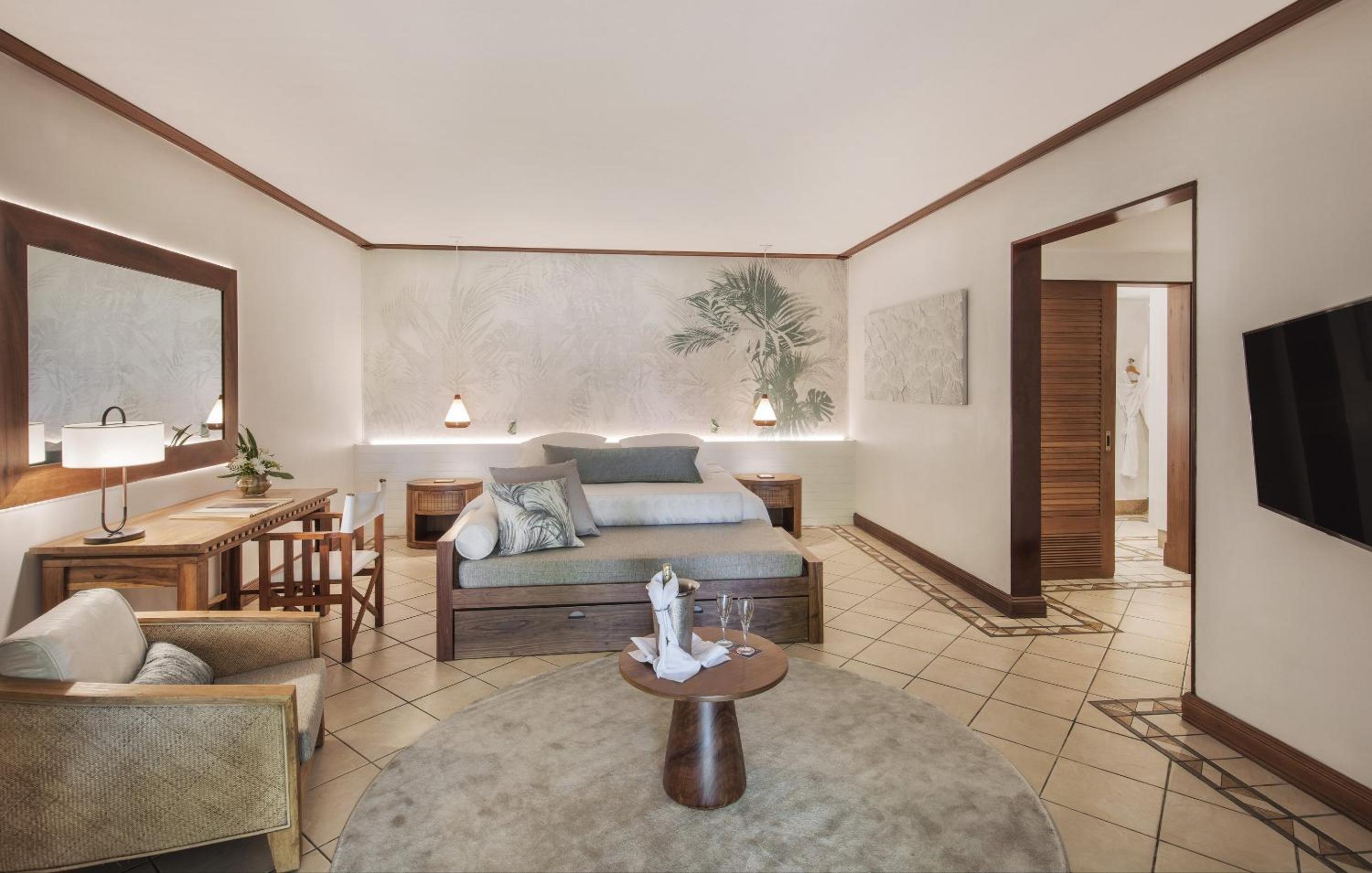 Junior Suite (2 Adults + 2 Children)
