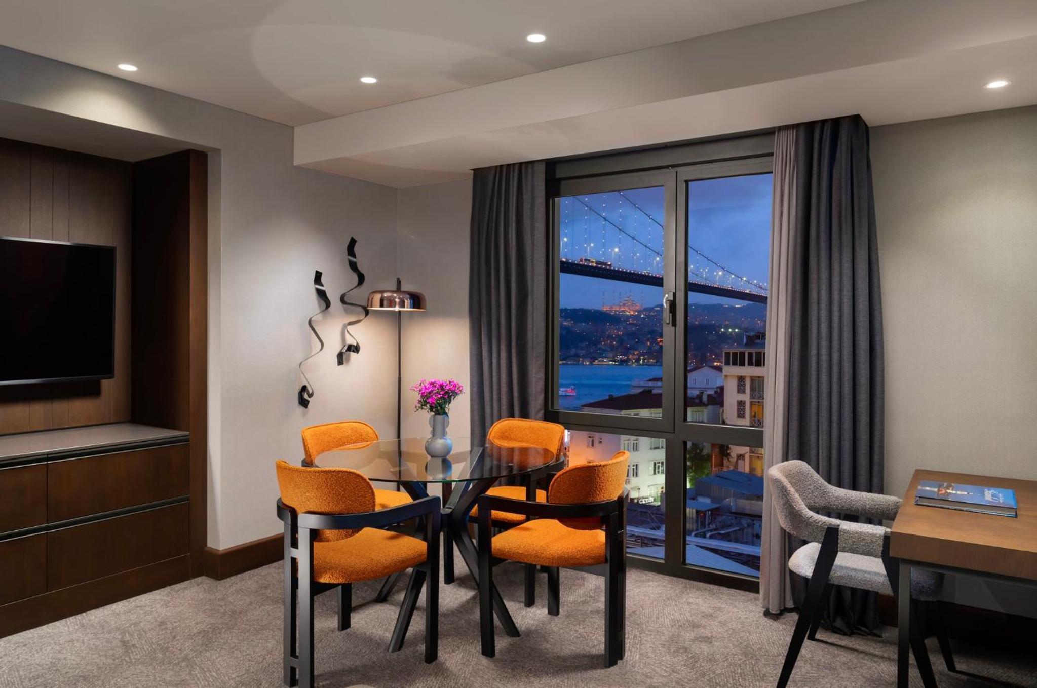 Bridge Suite