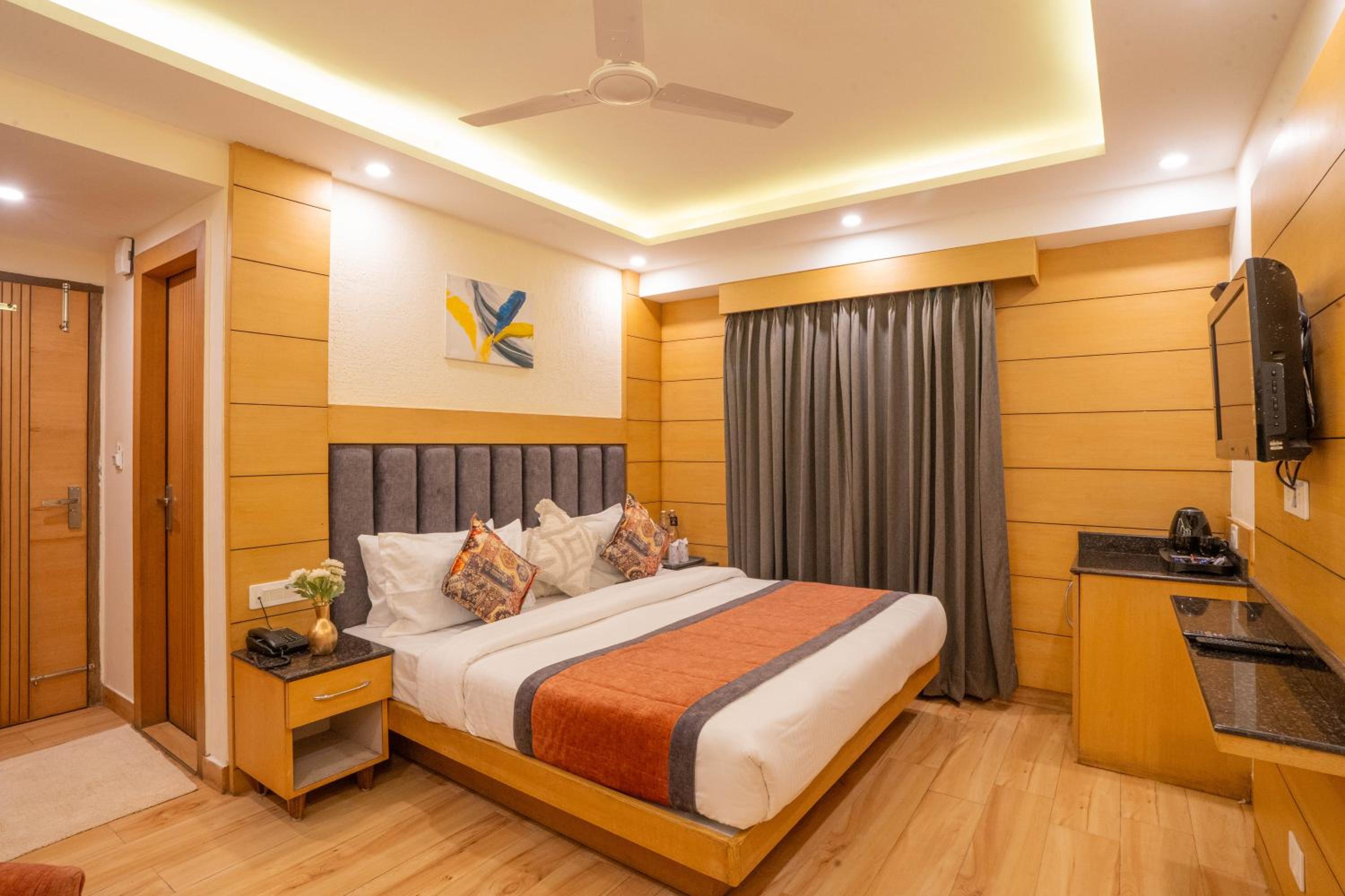 Deluxe Double Room - Photo 4