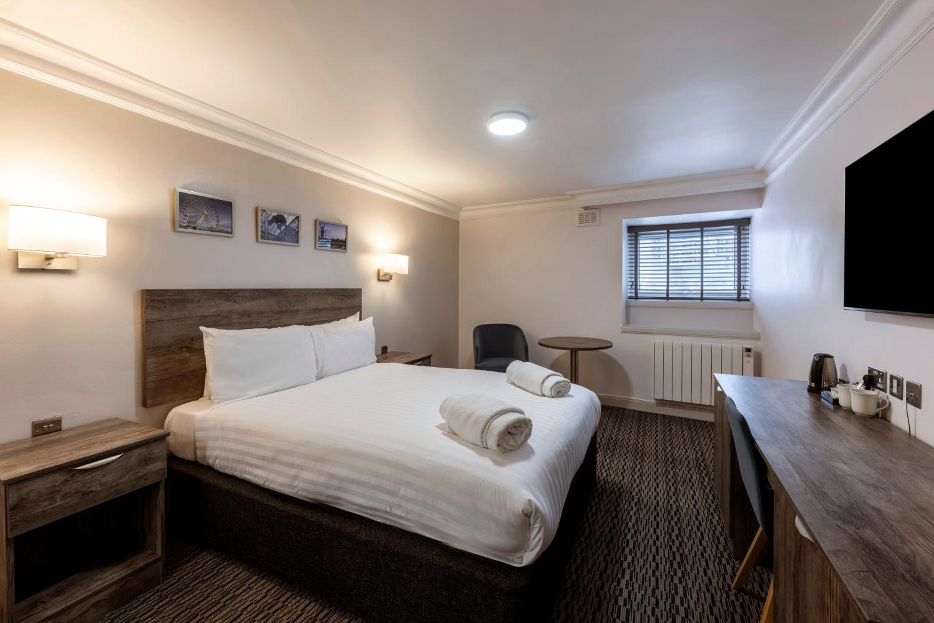 Standard Double Room photo 3