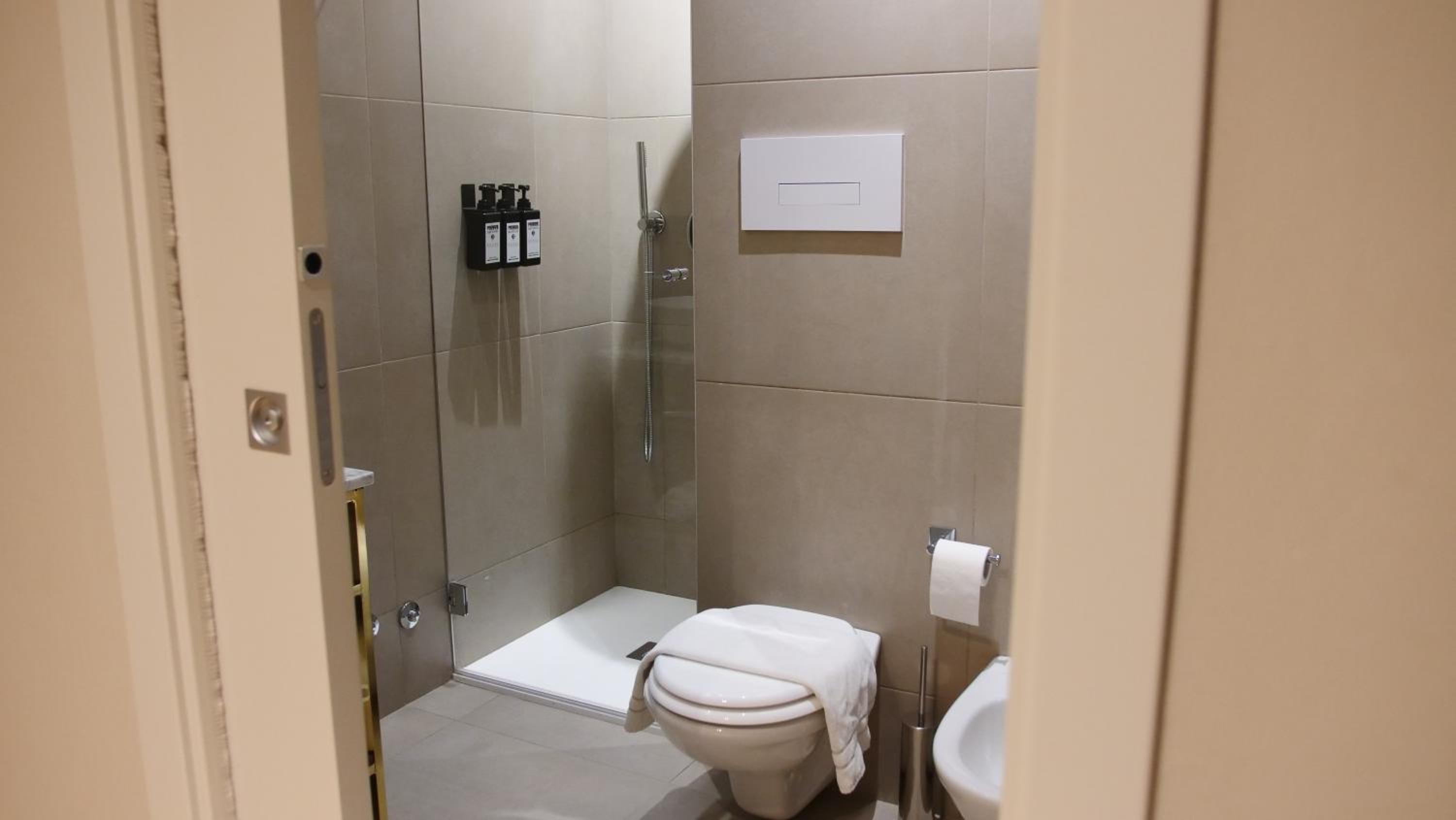 Superior Double Room - Photo 4