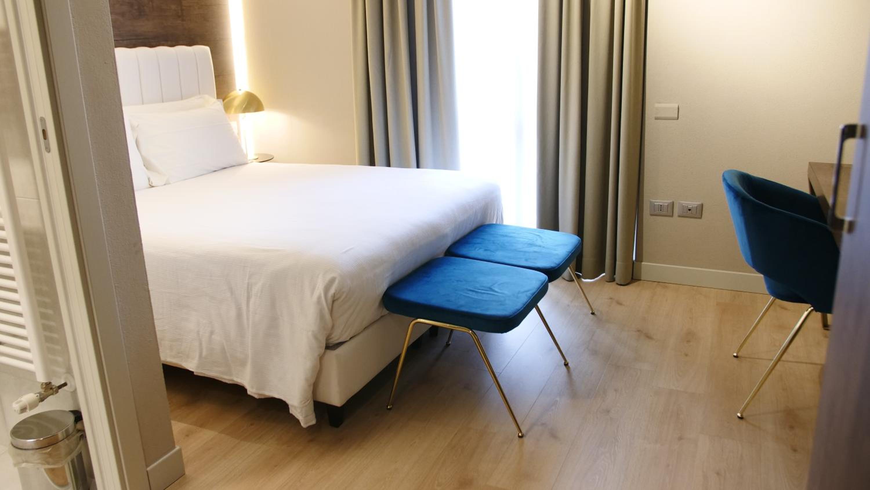 Superior Double Room - Photo 8