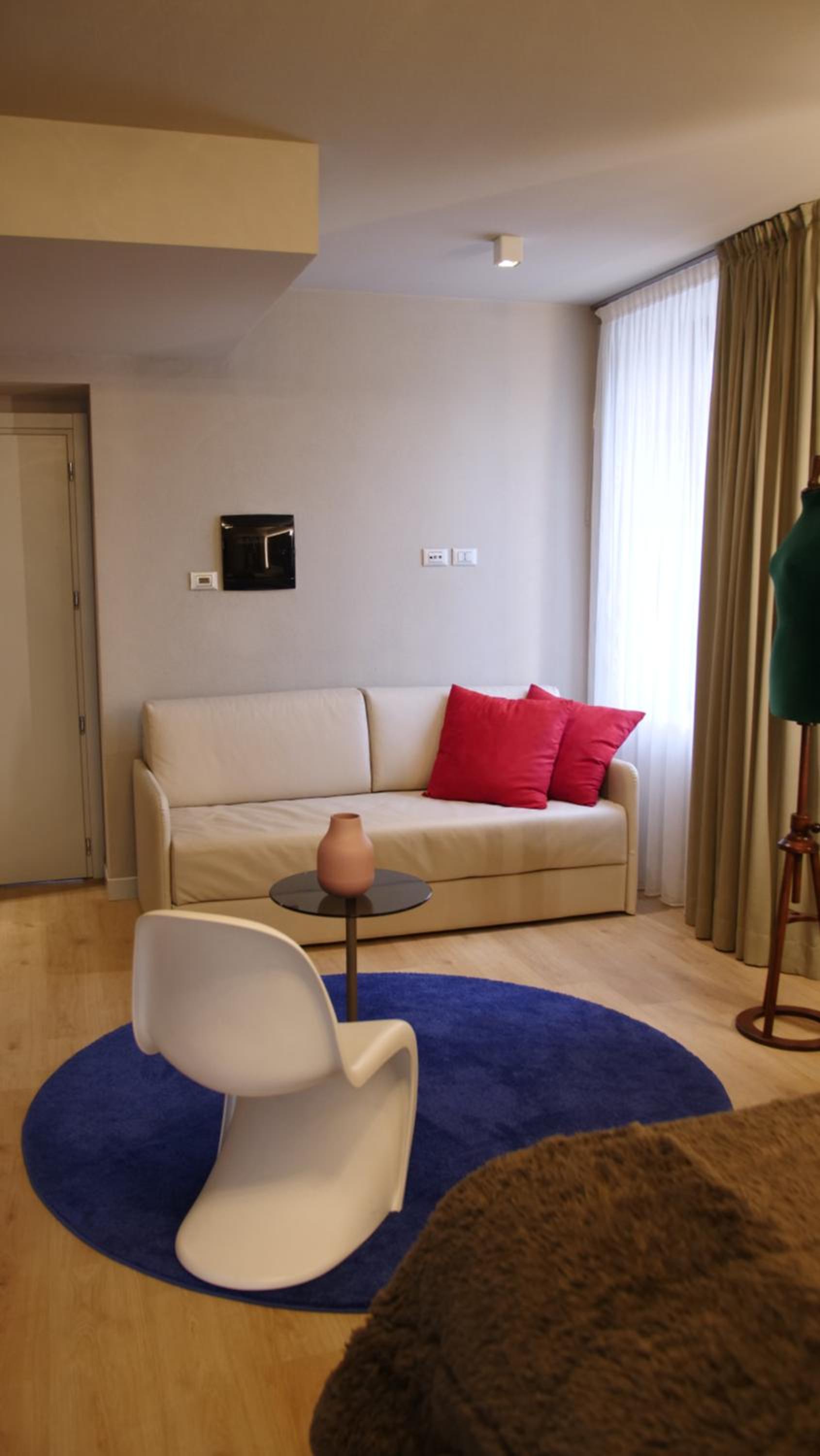 Deluxe Junior Suite - Photo 4