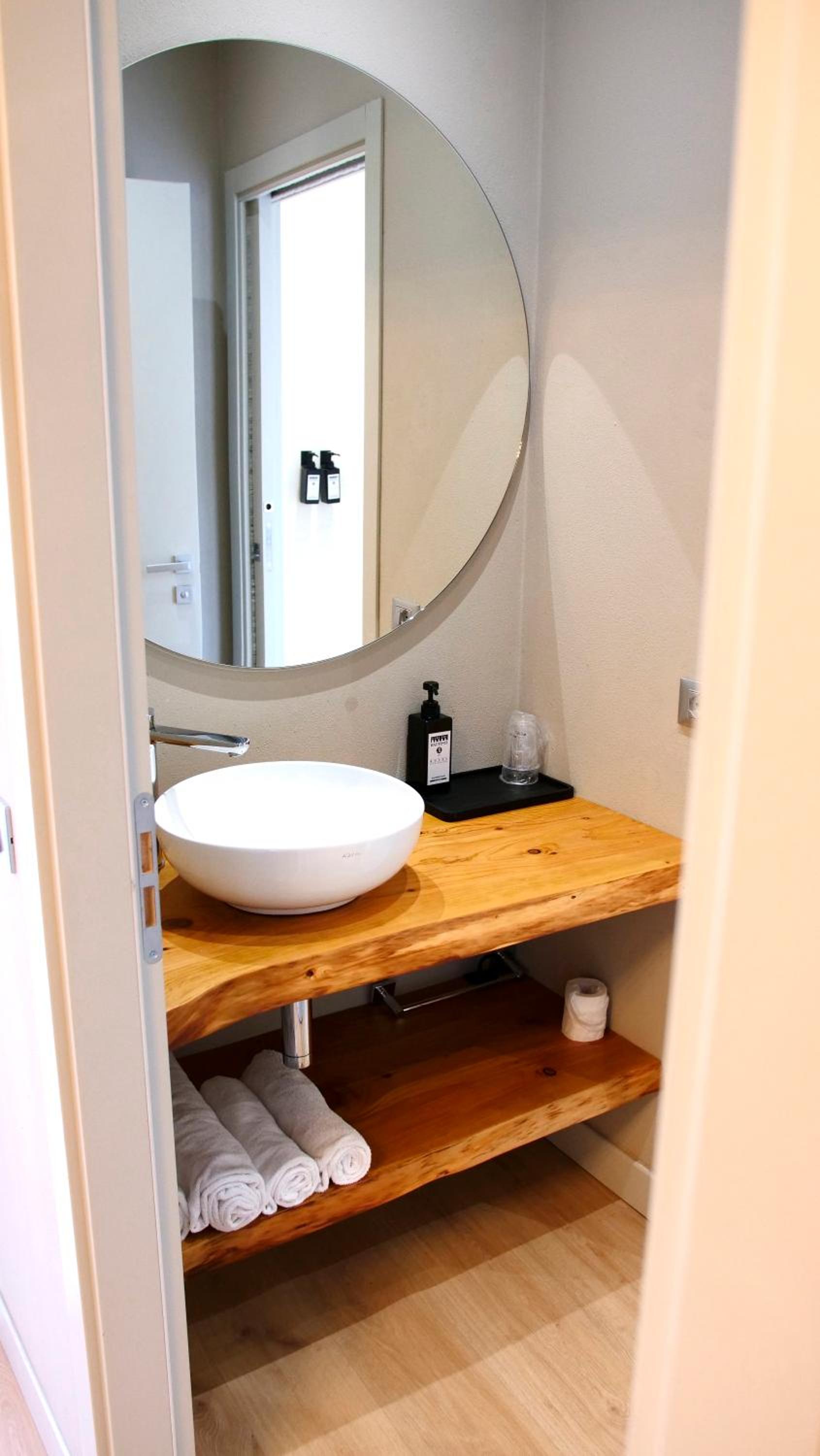 Deluxe Junior Suite - Photo 15