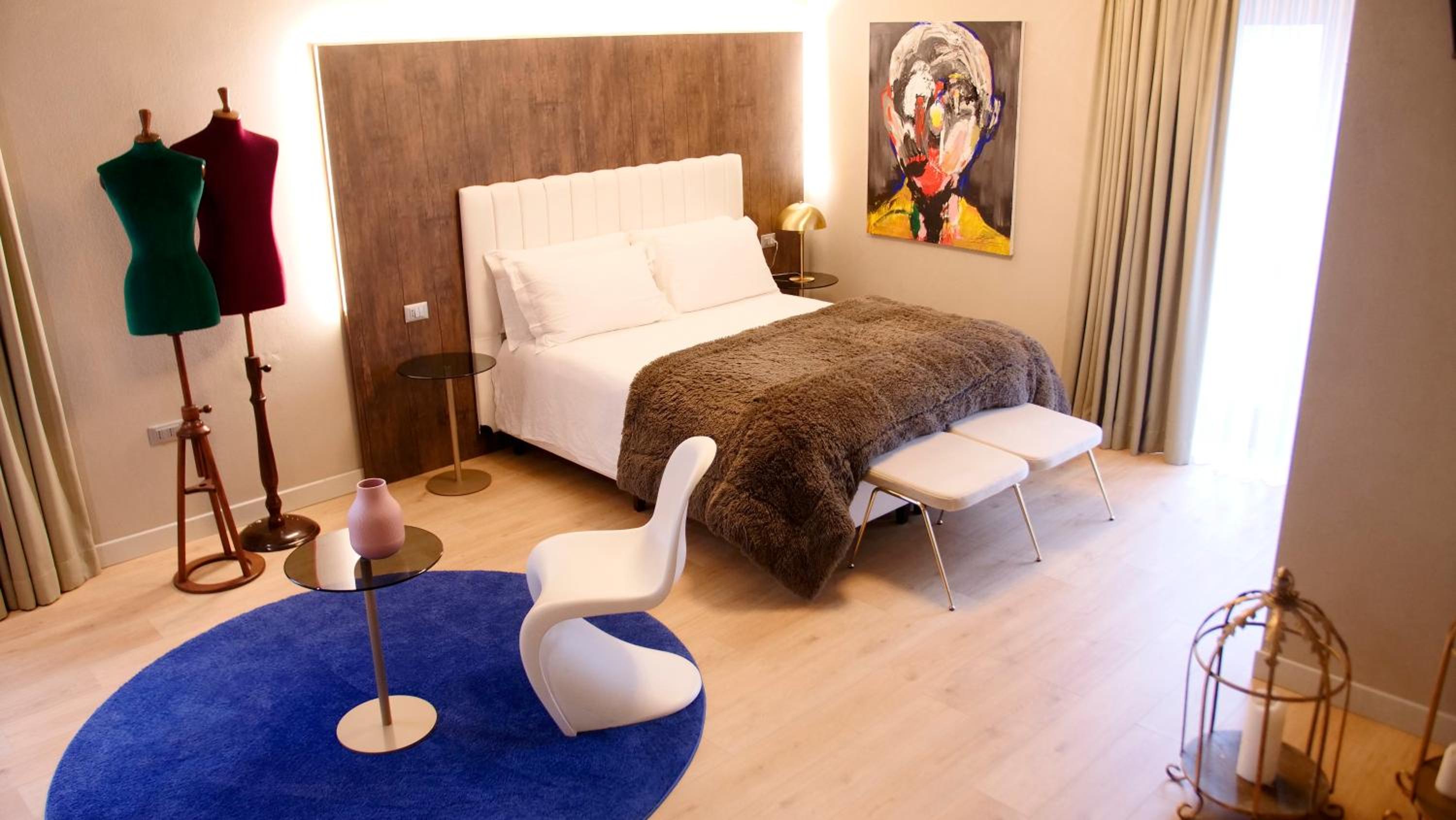 Deluxe Junior Suite - Photo 14