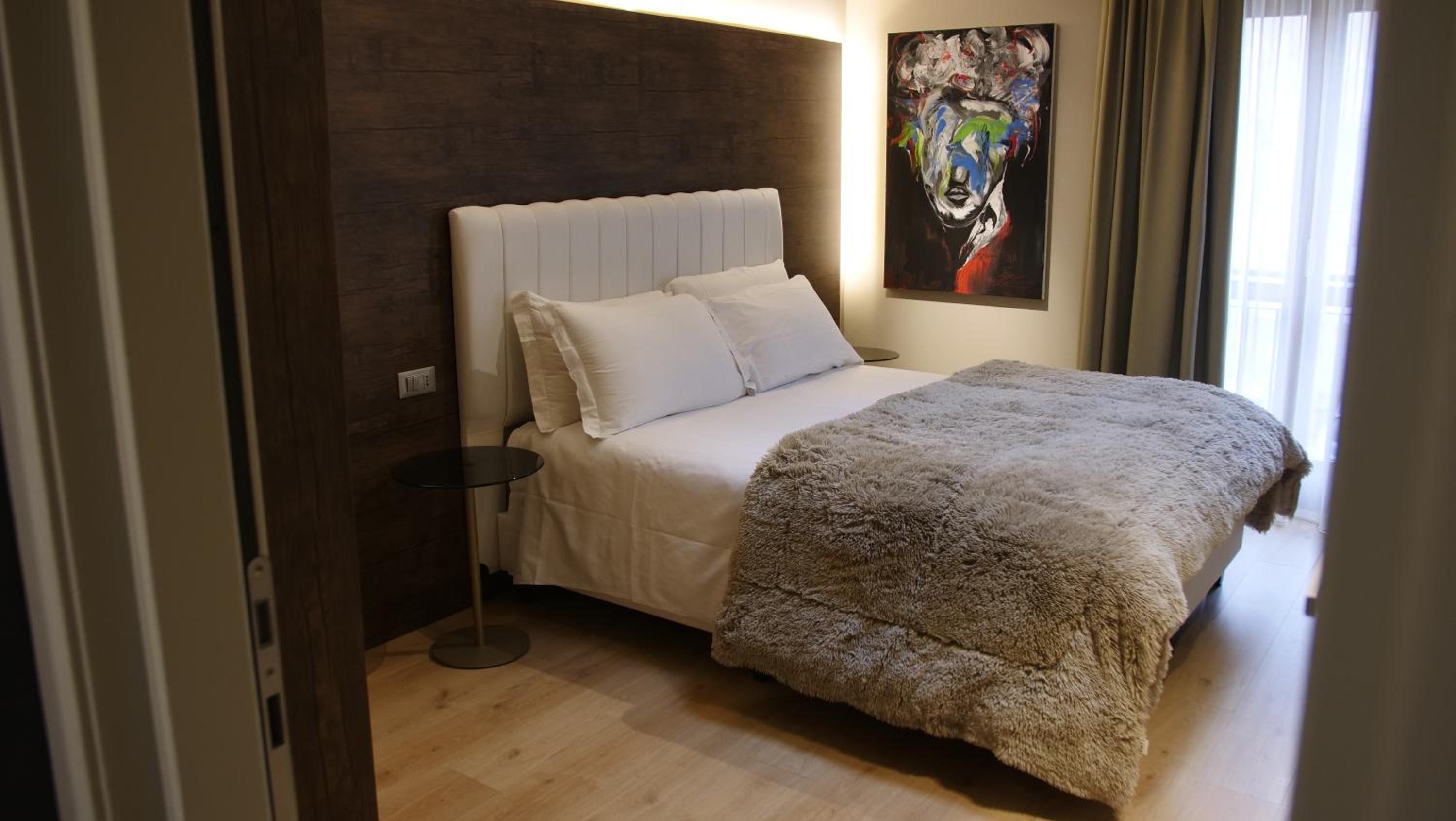 Deluxe Triple Room - Photo 9