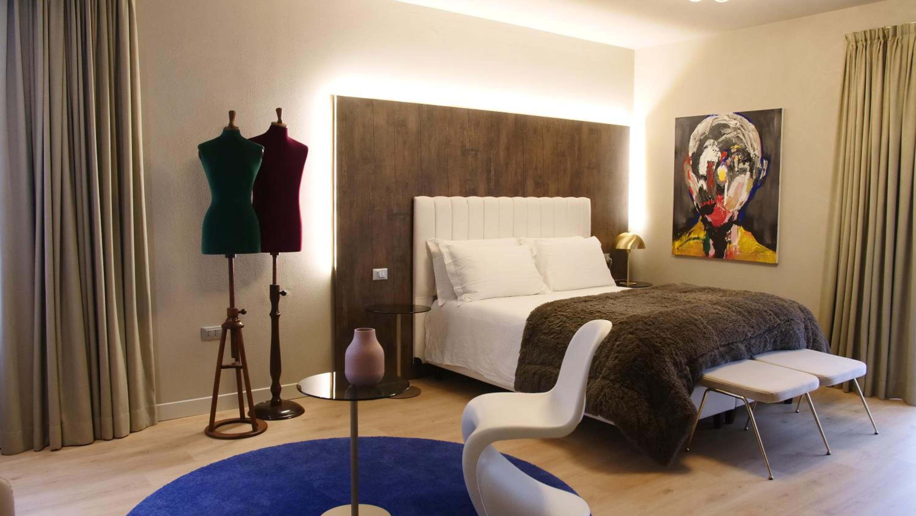 Deluxe Junior Suite - Photo 27