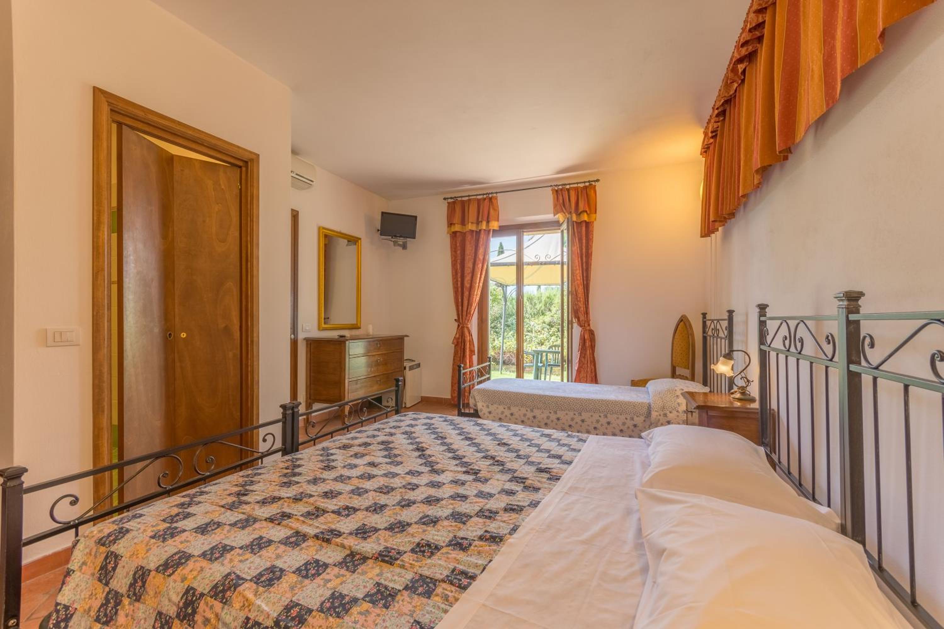 Triple Room photo 3