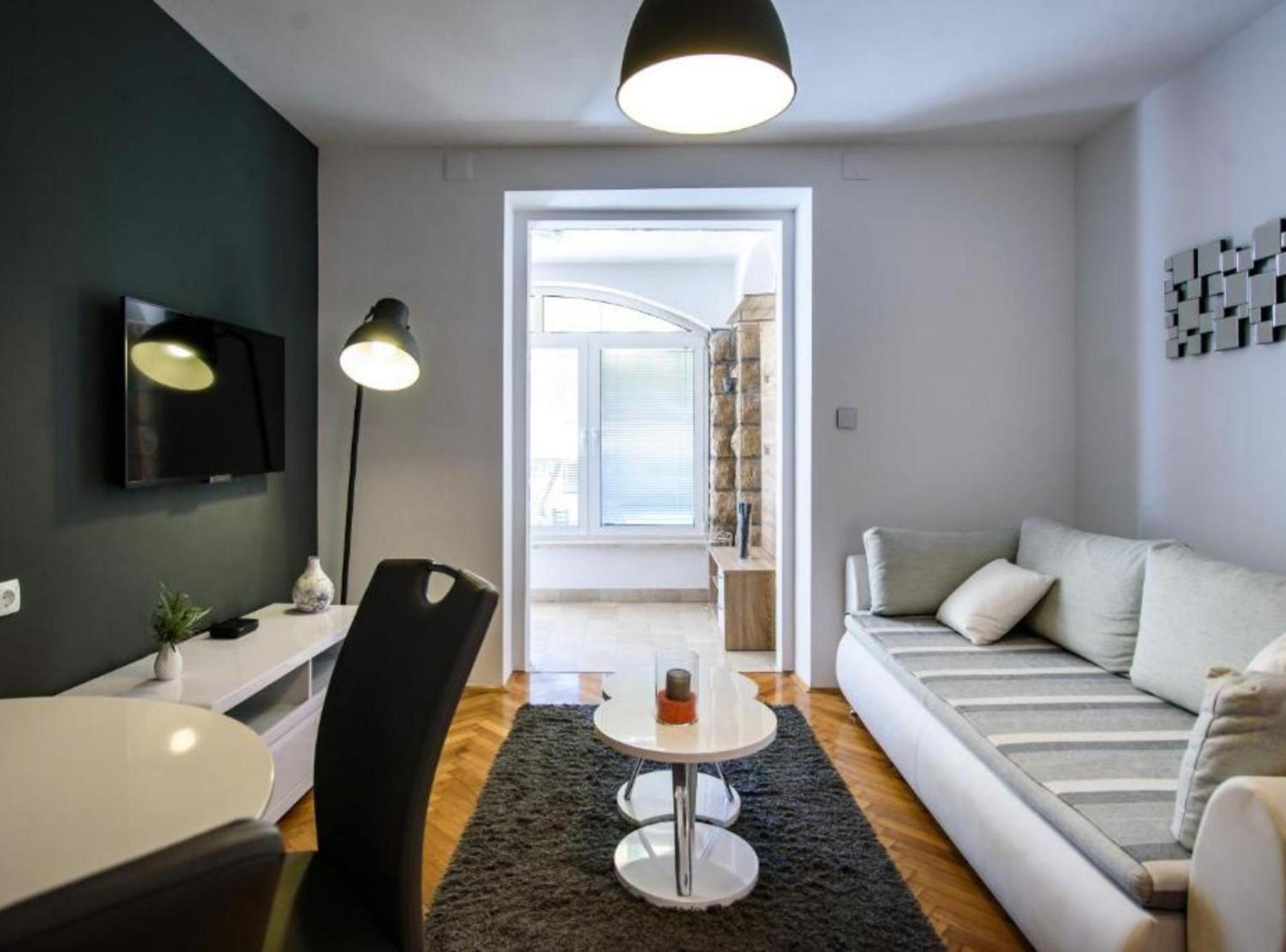 One Bedroom Apartment
