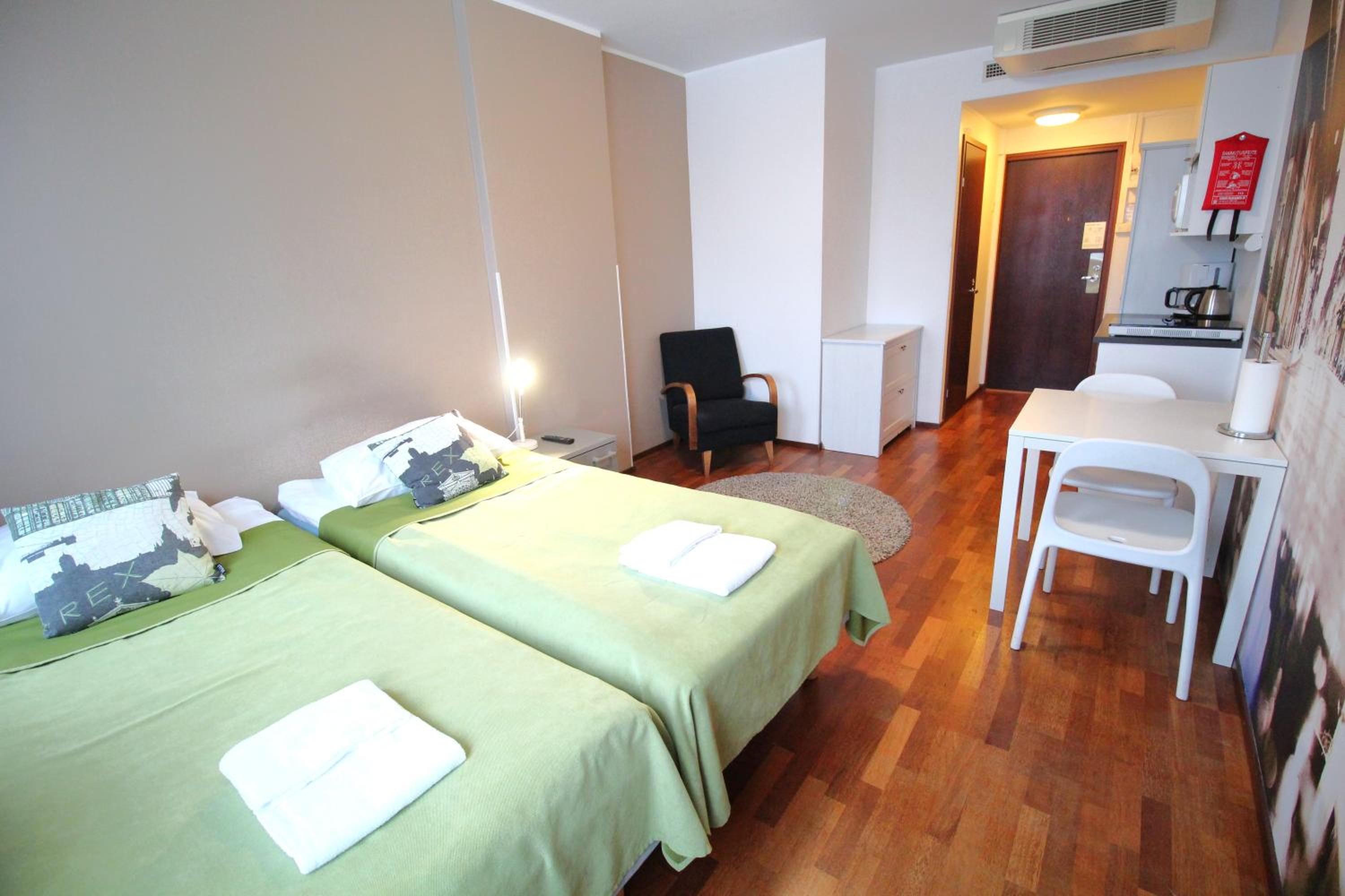 Twin Room with Kitchenette photo 1