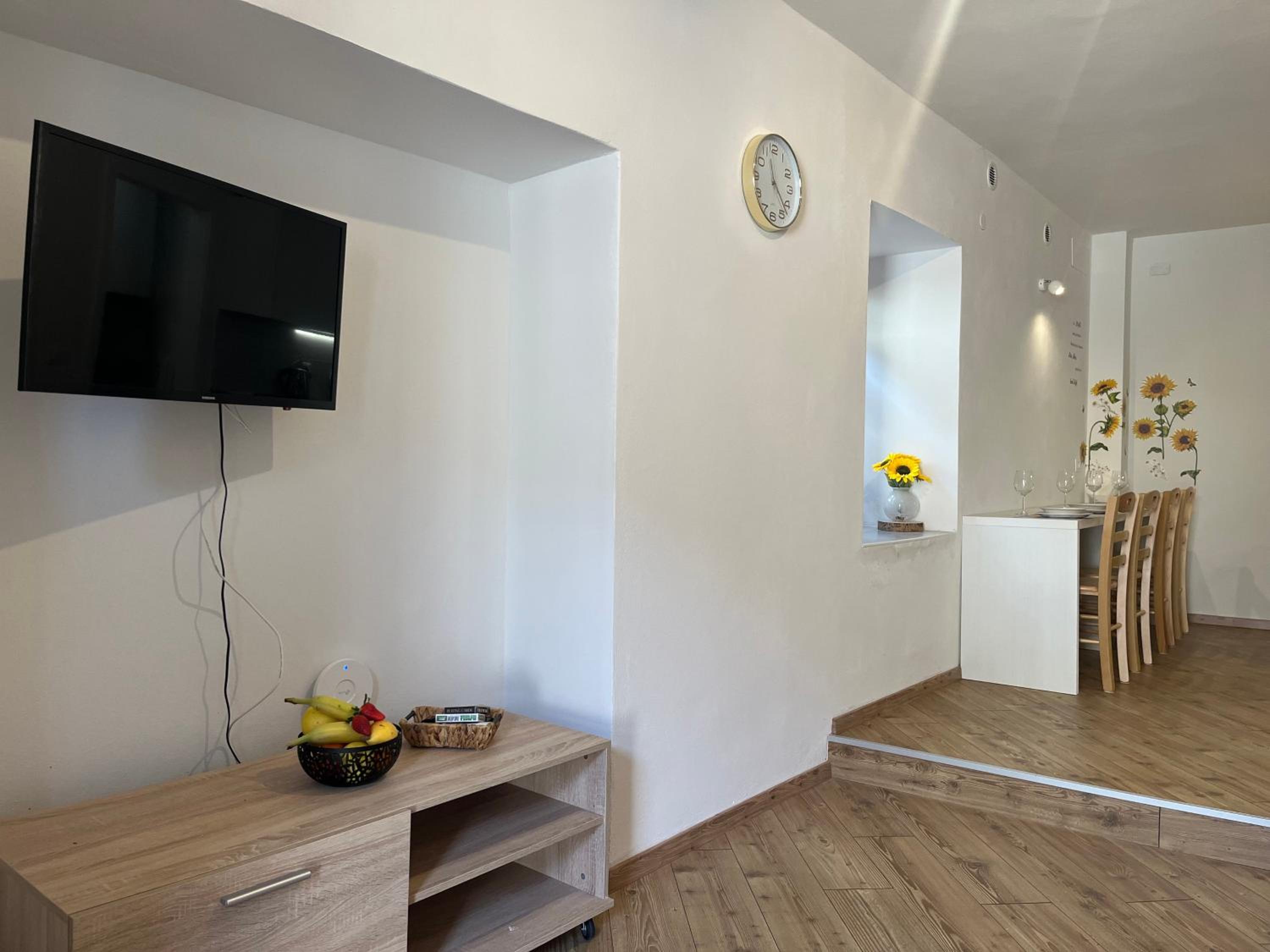 Apartment With Terrace photo 2