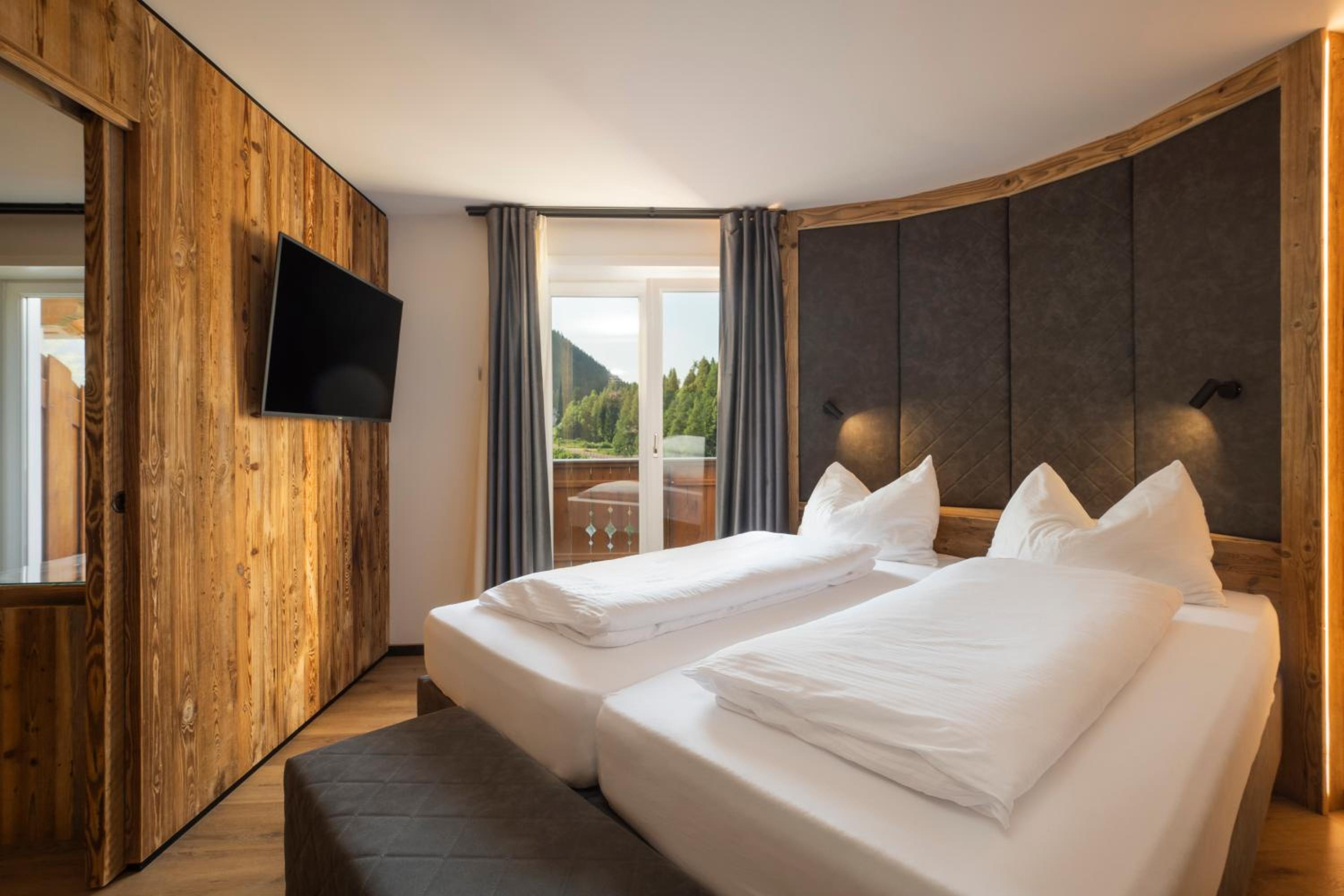 Suite with Sauna