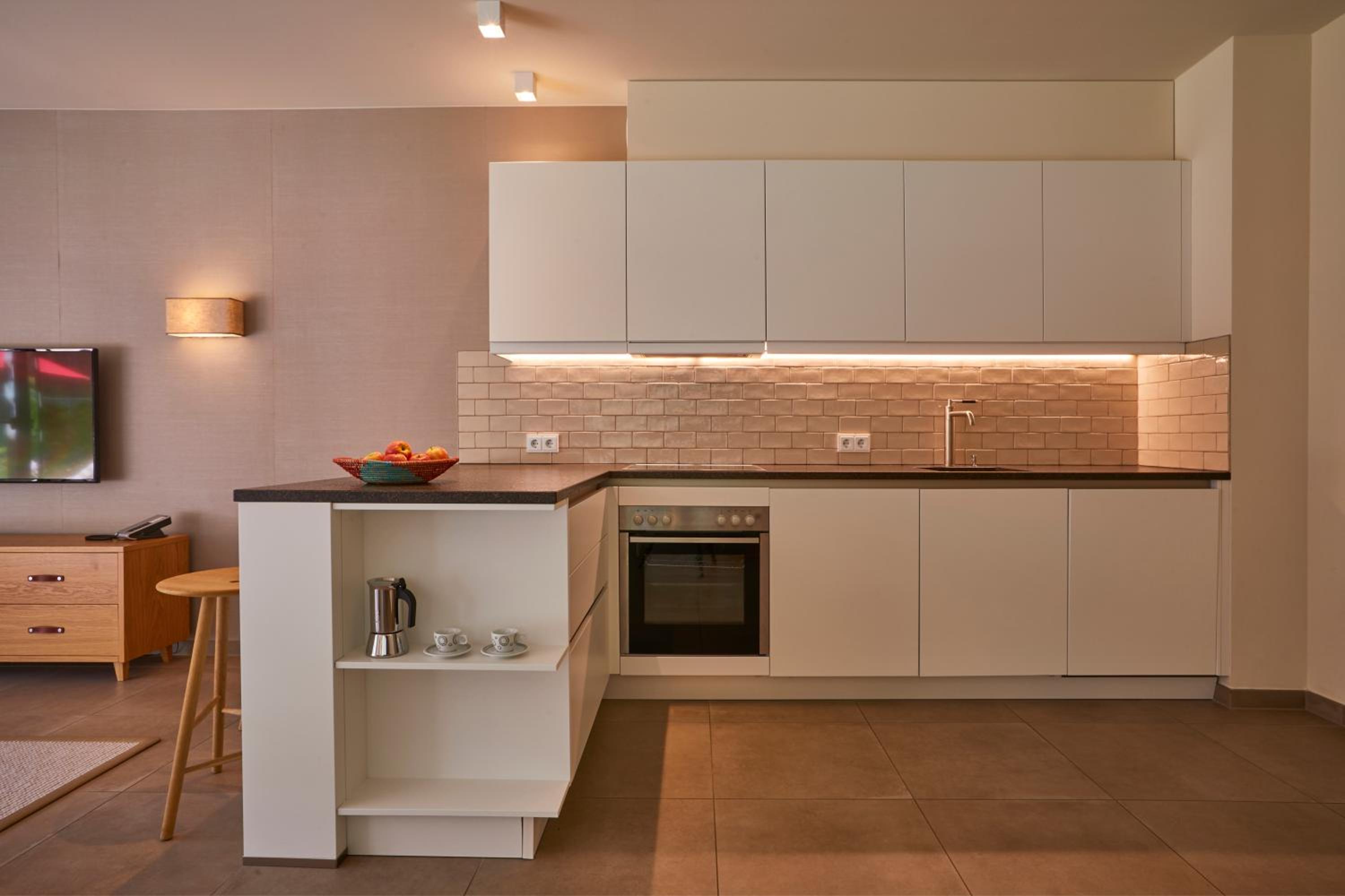 Family Studio - Photo 8