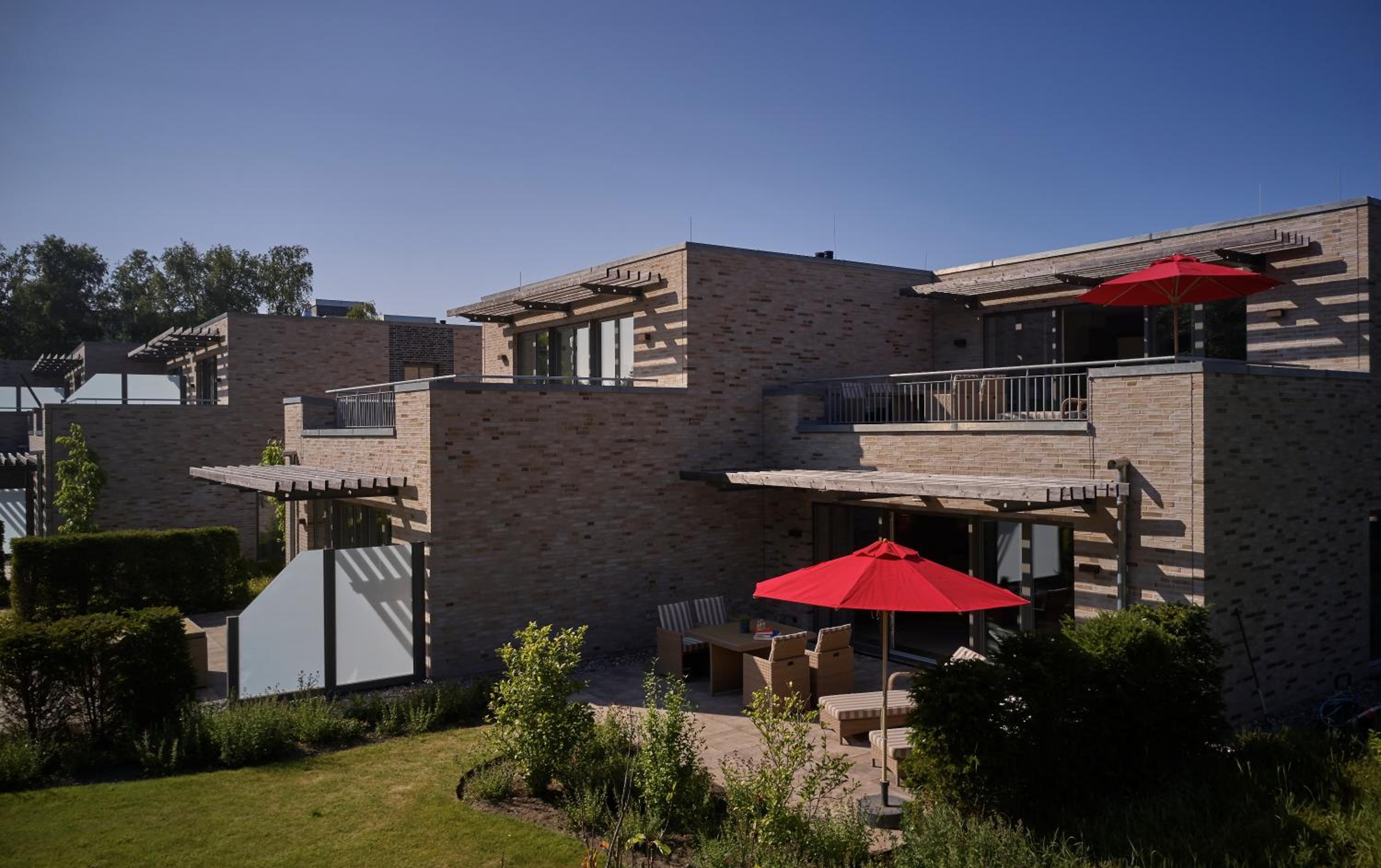 Three-Bedroom House - Photo 10