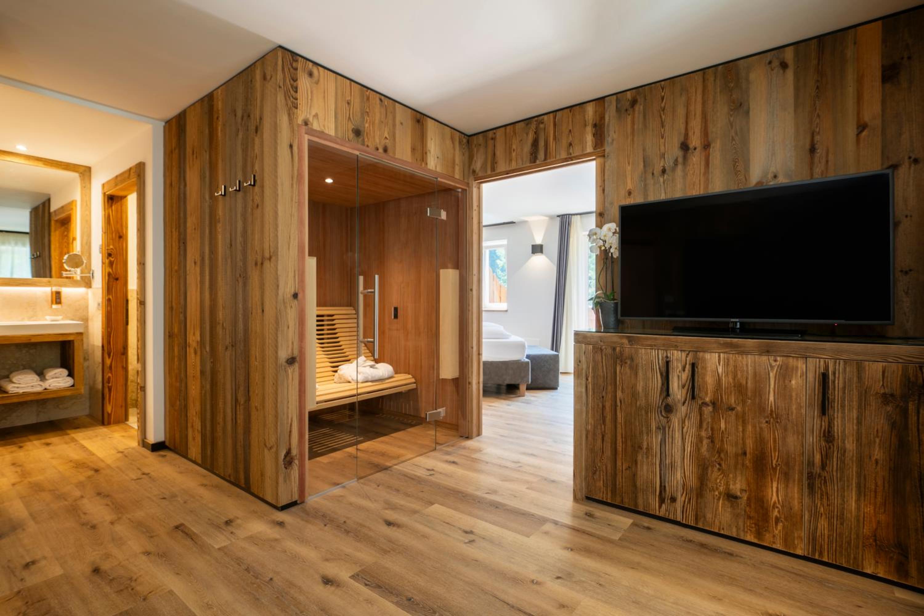 Suite with Sauna photo 3