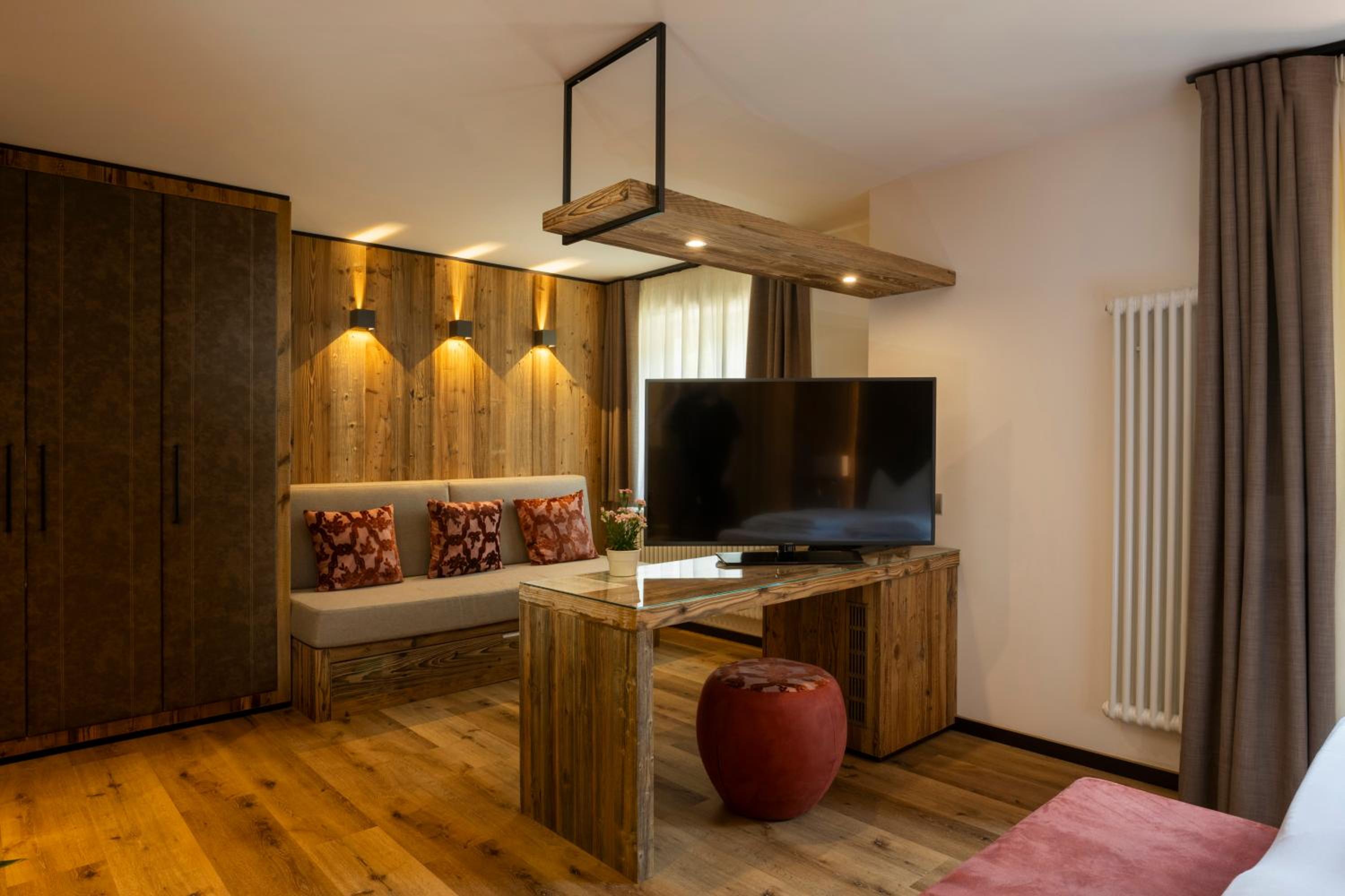 Superior Quadruple Room photo 2