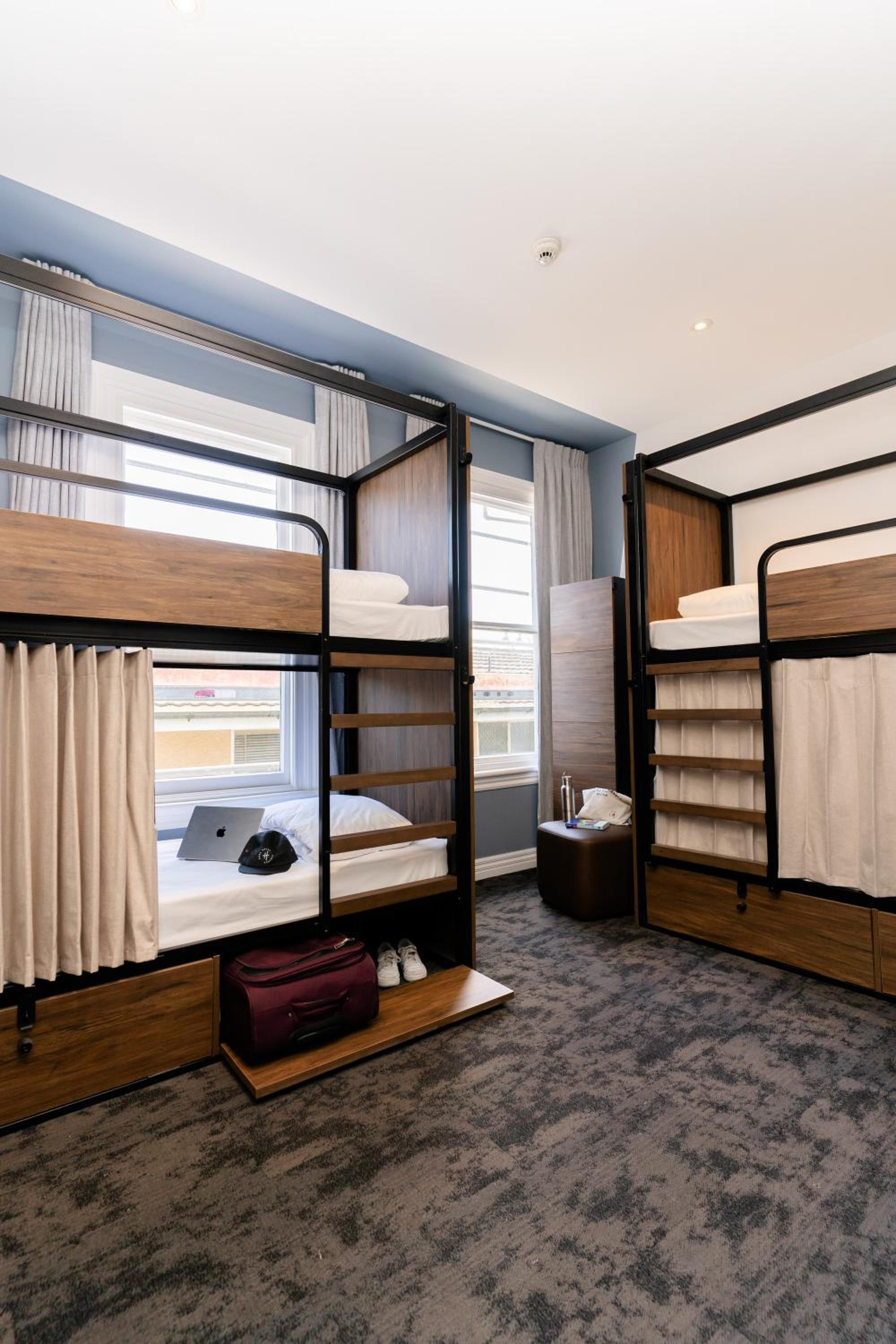 Bed in 8-Bed Dormitory Room photo 1