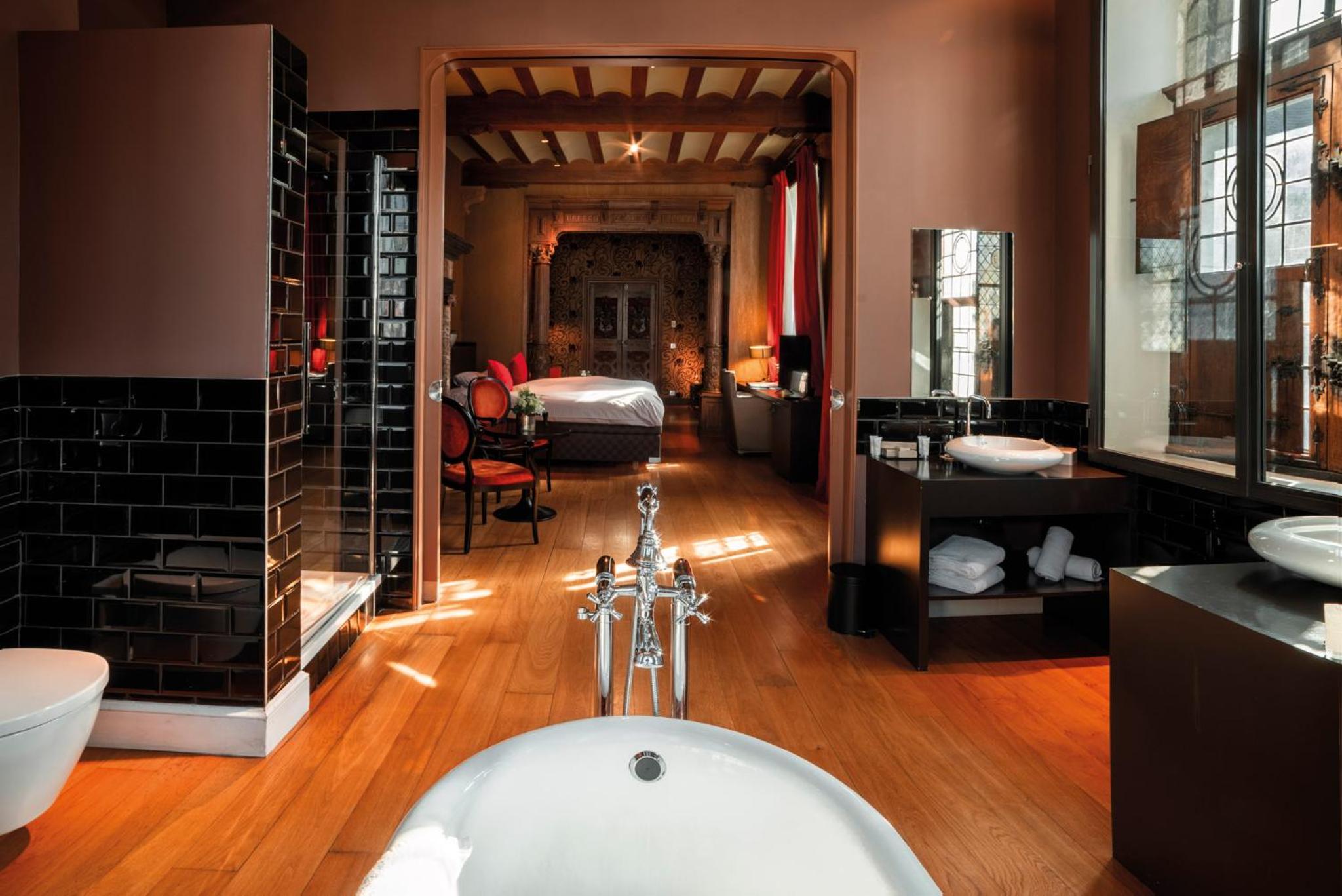 Historical Suite