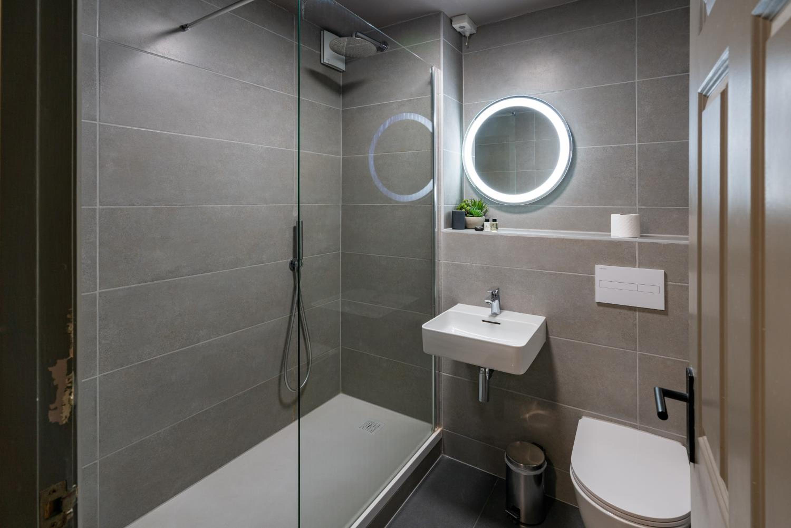 Superior Double Room - Photo 2