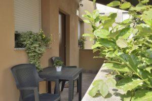Double Room with Private Bathroom - Photo 2