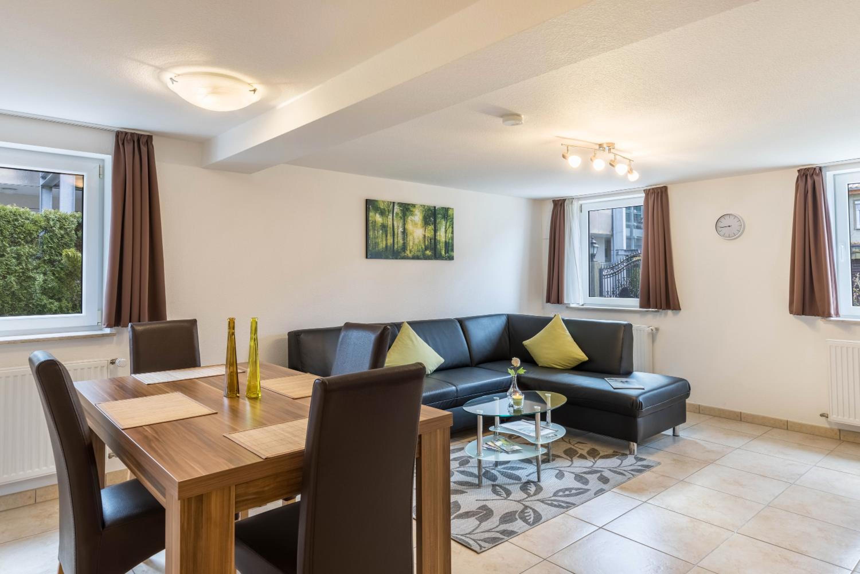 One-Bedroom Apartment with Garden View photo 1