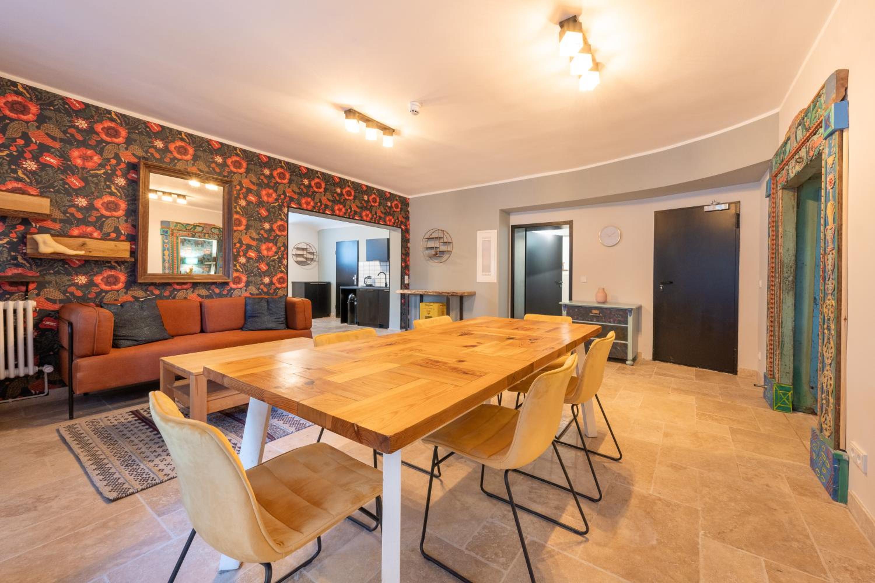 Apartment with Garden View - Photo 6