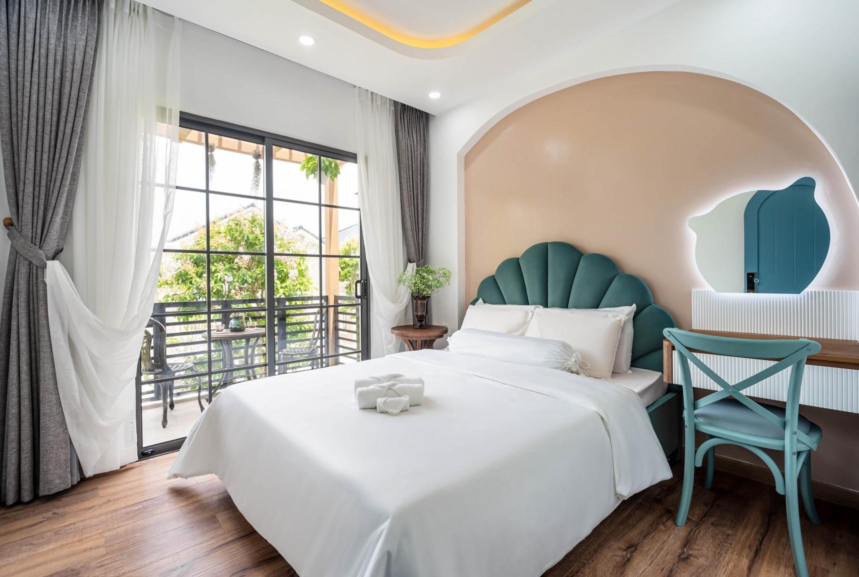 Three-Bedroom Villa photo 1